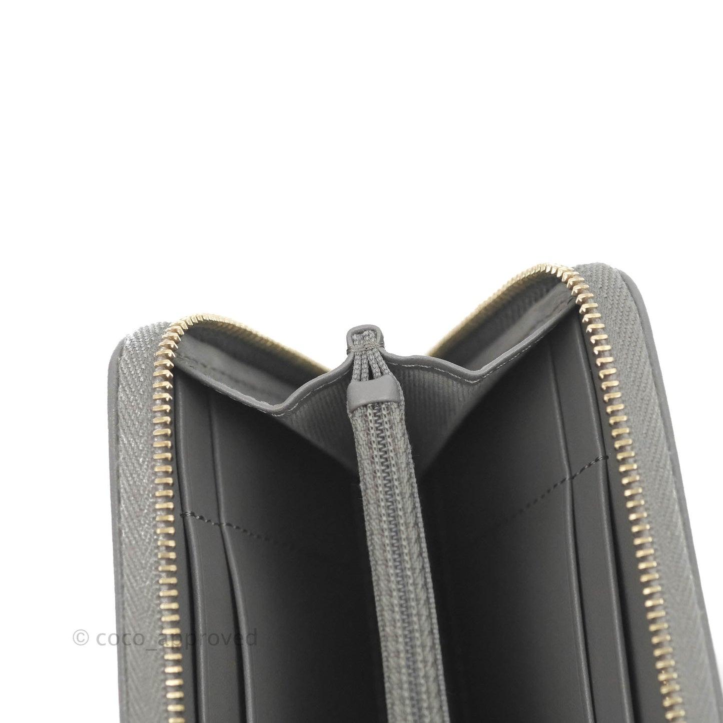 Chanel Quilted 19 Zipped Wallet Grey Lambskin