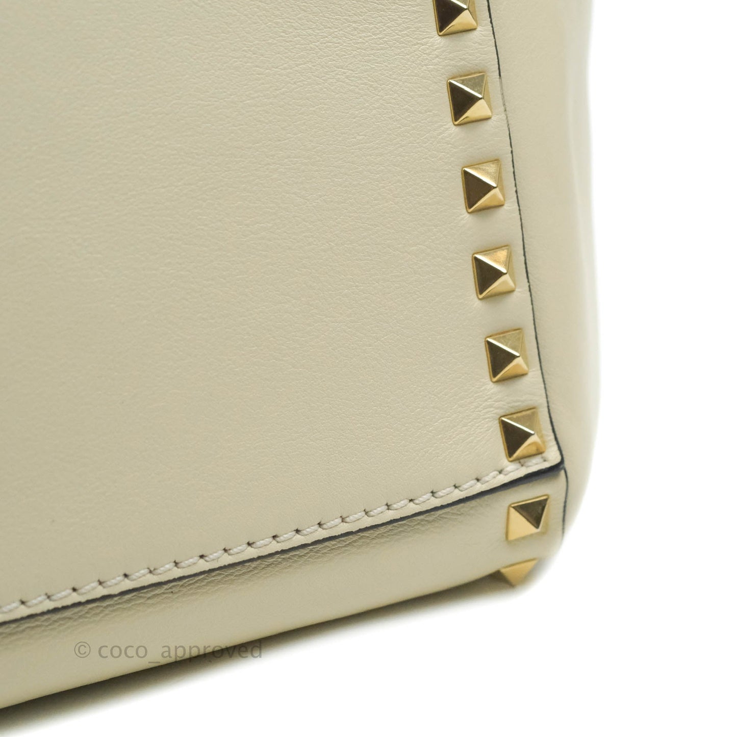 Valentino Garavani Rockstud Mini Trapeze Shoulder Bag White Calfskin Gold Hardware