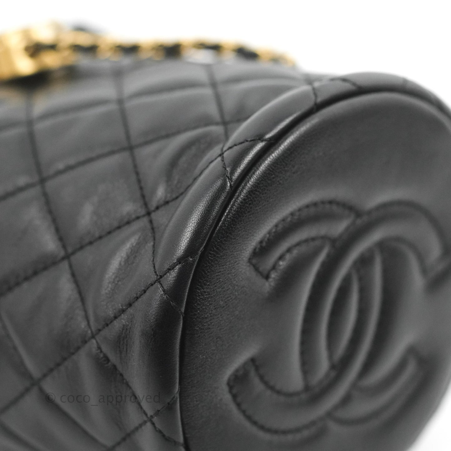 Chanel Pearl Crush Bucket Bag Black Lambskin Aged Gold Hardware 22S