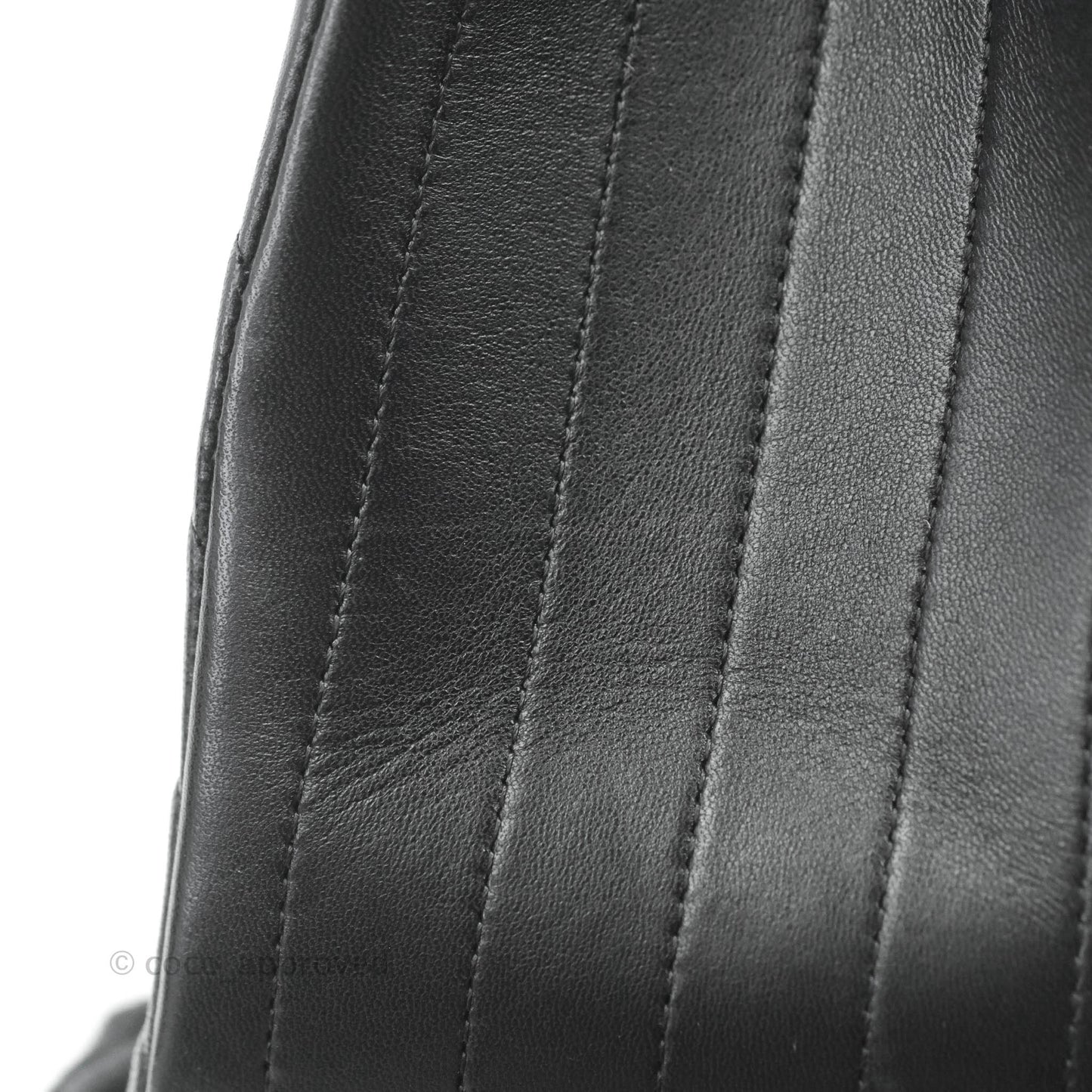 Chanel Jumbo Double Flap So Black Chevron Lambskin Black Hardware⁣⁣