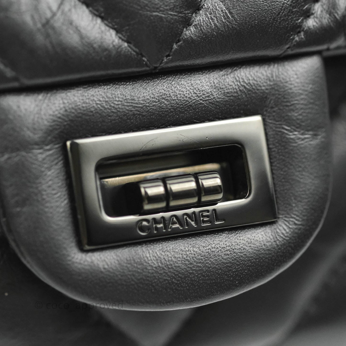 Chanel Reissue 225 Chevron Aged Calfskin So Black