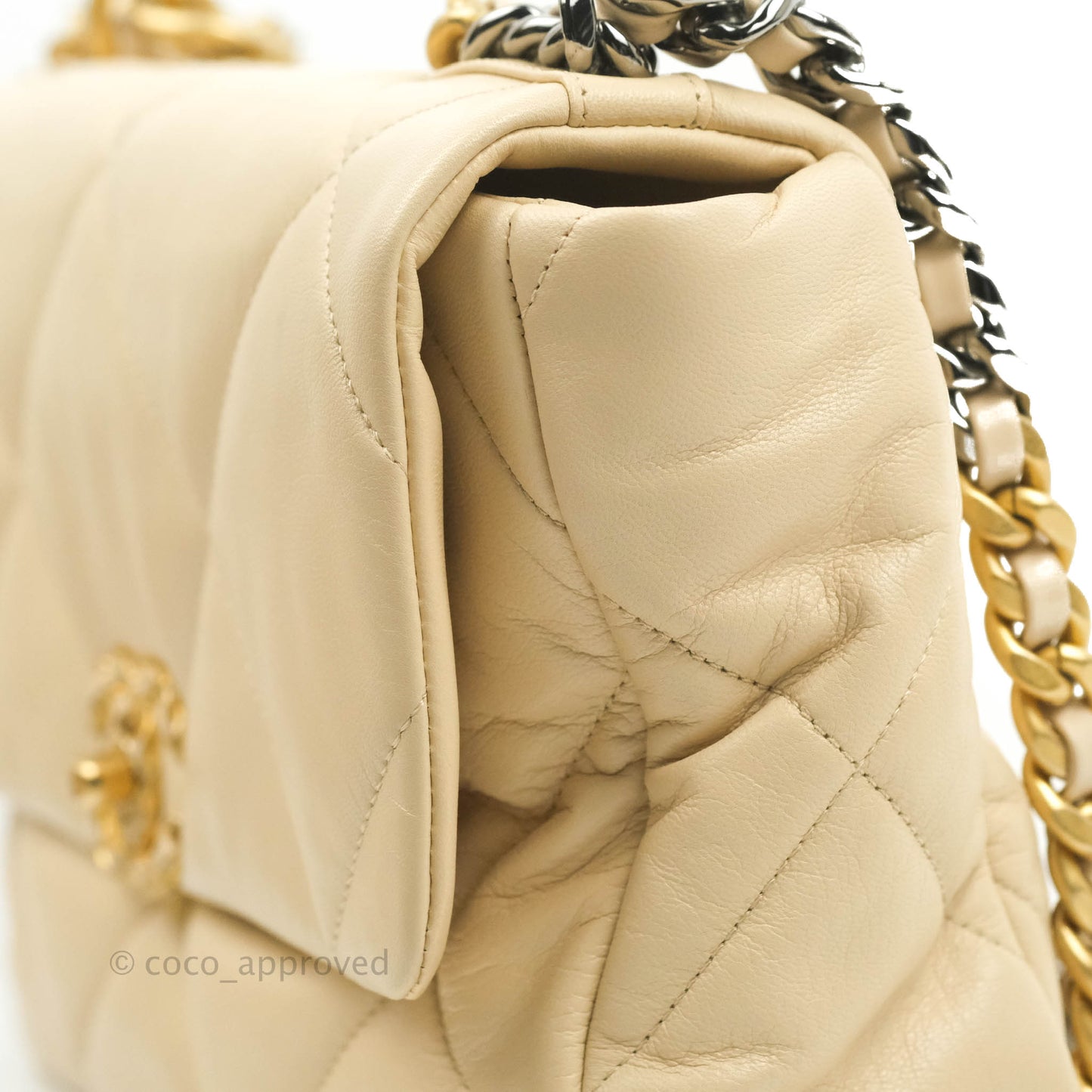 Chanel 19 Medium Beige Goatskin Mixed Hardware 20A