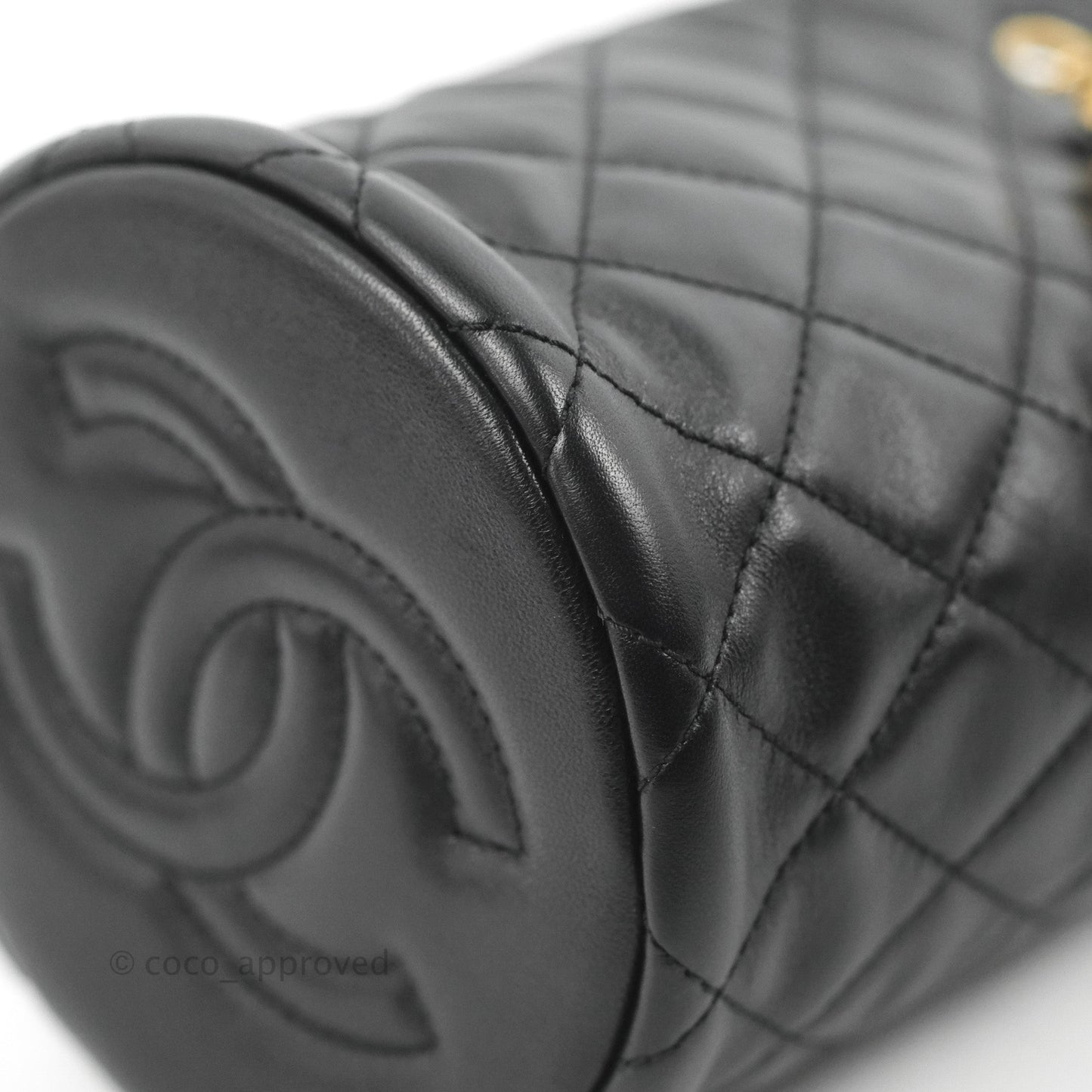Chanel Pearl Crush Bucket Bag Black Lambskin Aged Gold Hardware 22S