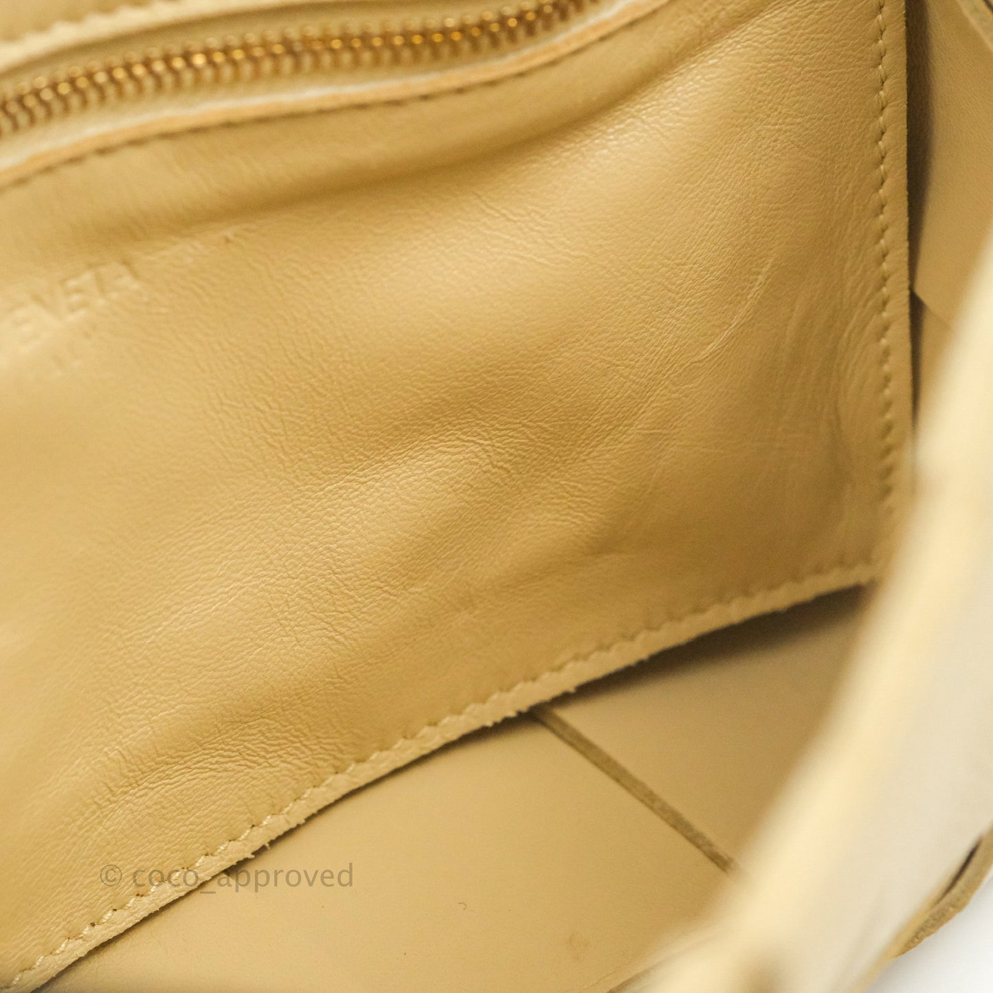 Bottega Veneta Cassette Shoulder Bag Intreccio Porridge Grained Calfskin Gold Hardware