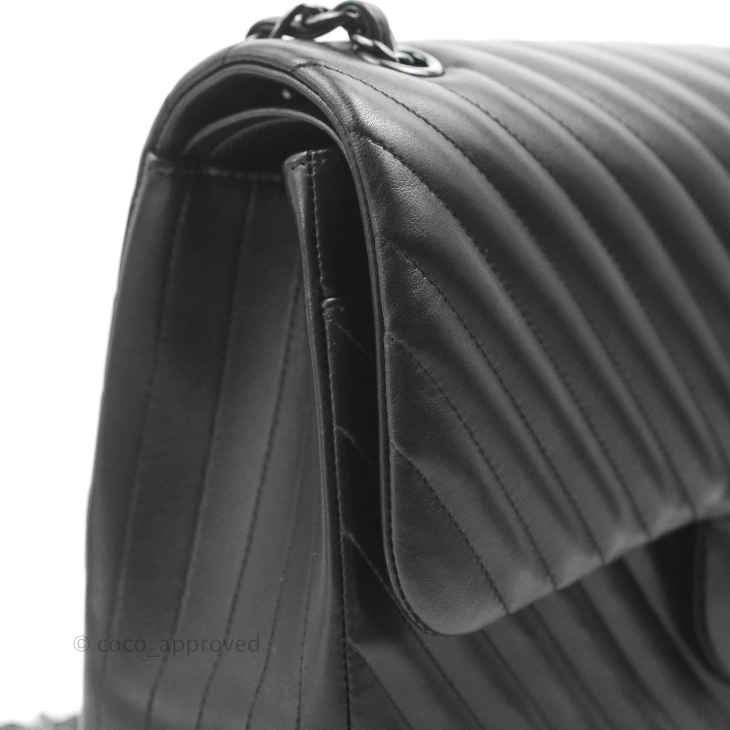 Chanel Jumbo Double Flap So Black Chevron Lambskin Black Hardware⁣⁣