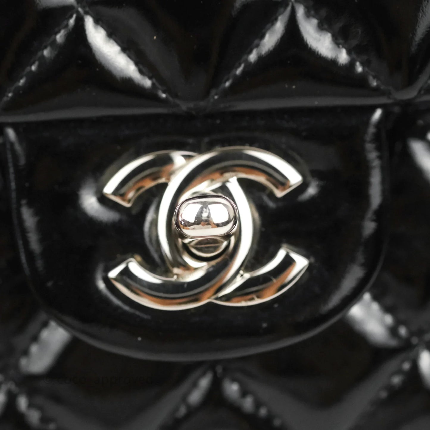 Chanel Classic Quilted M/L Medium Double Flap Black Patent Silver Hardware