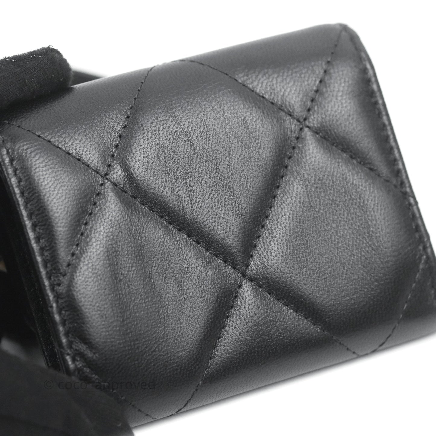Chanel 19 Card Holder With Chain Black Mixed Hardware