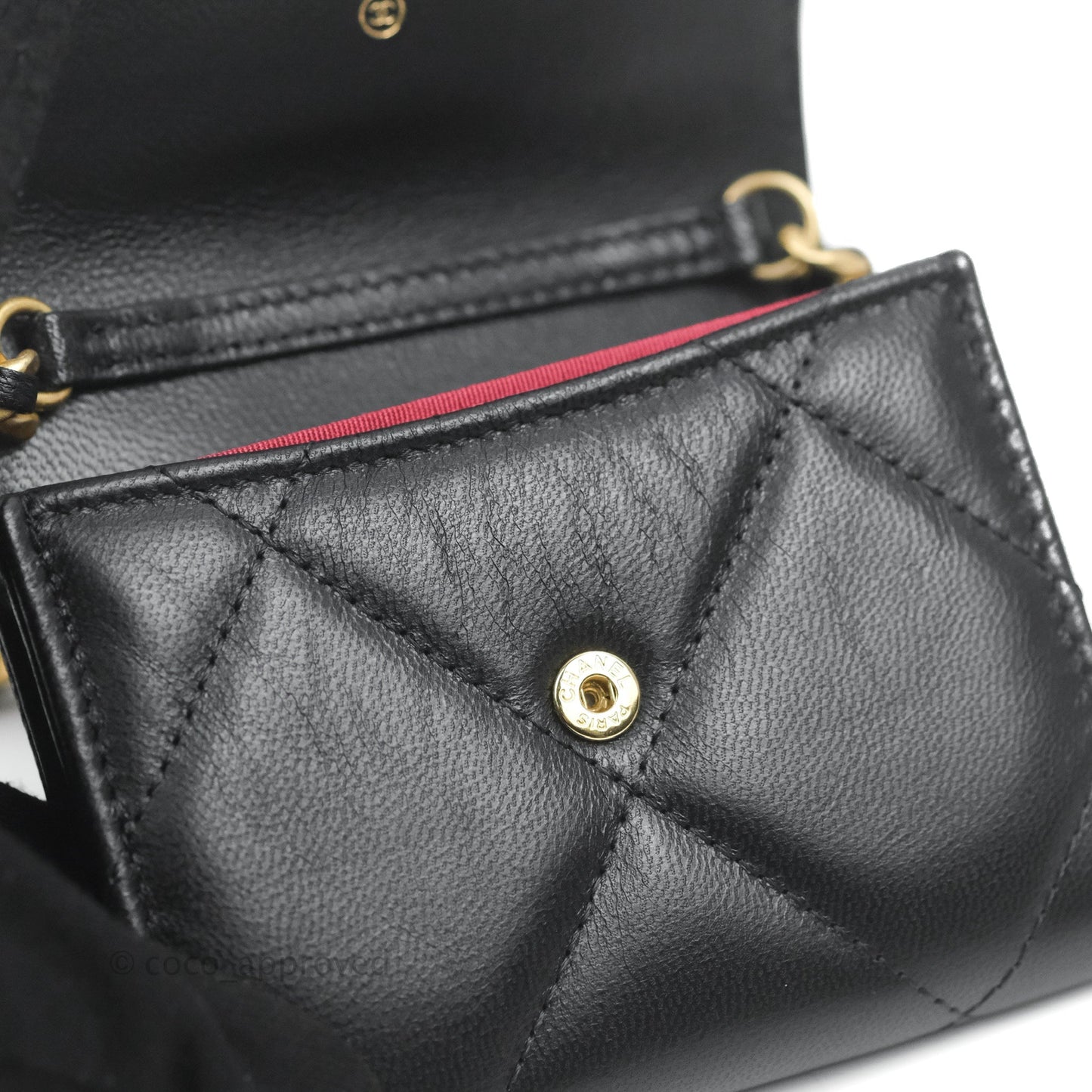 Chanel 19 Card Holder With Chain Black Mixed Hardware