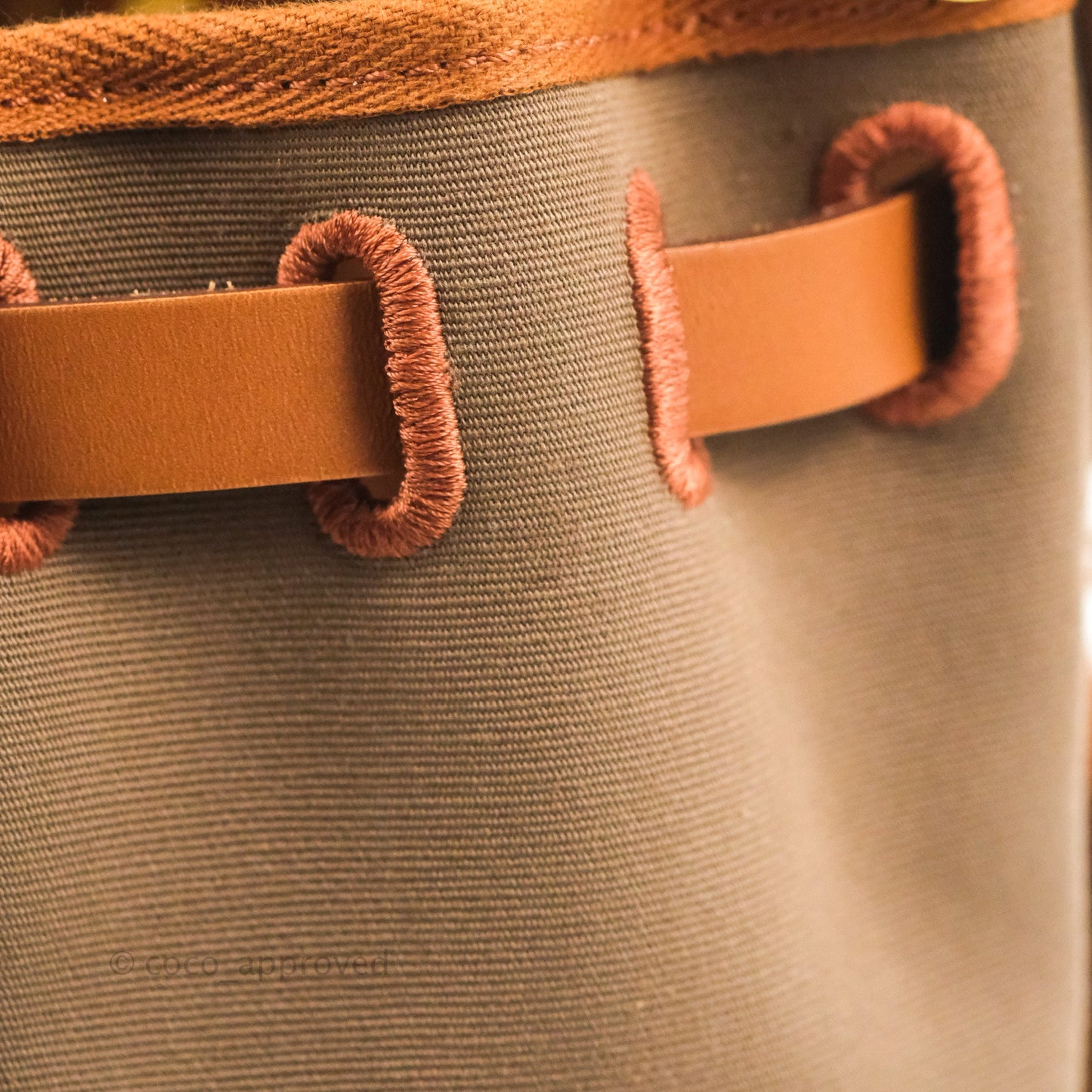 Hermès Retourne Herbag Zip 31 Etoupe-Dune/Fauve Canvas Gold Hardware