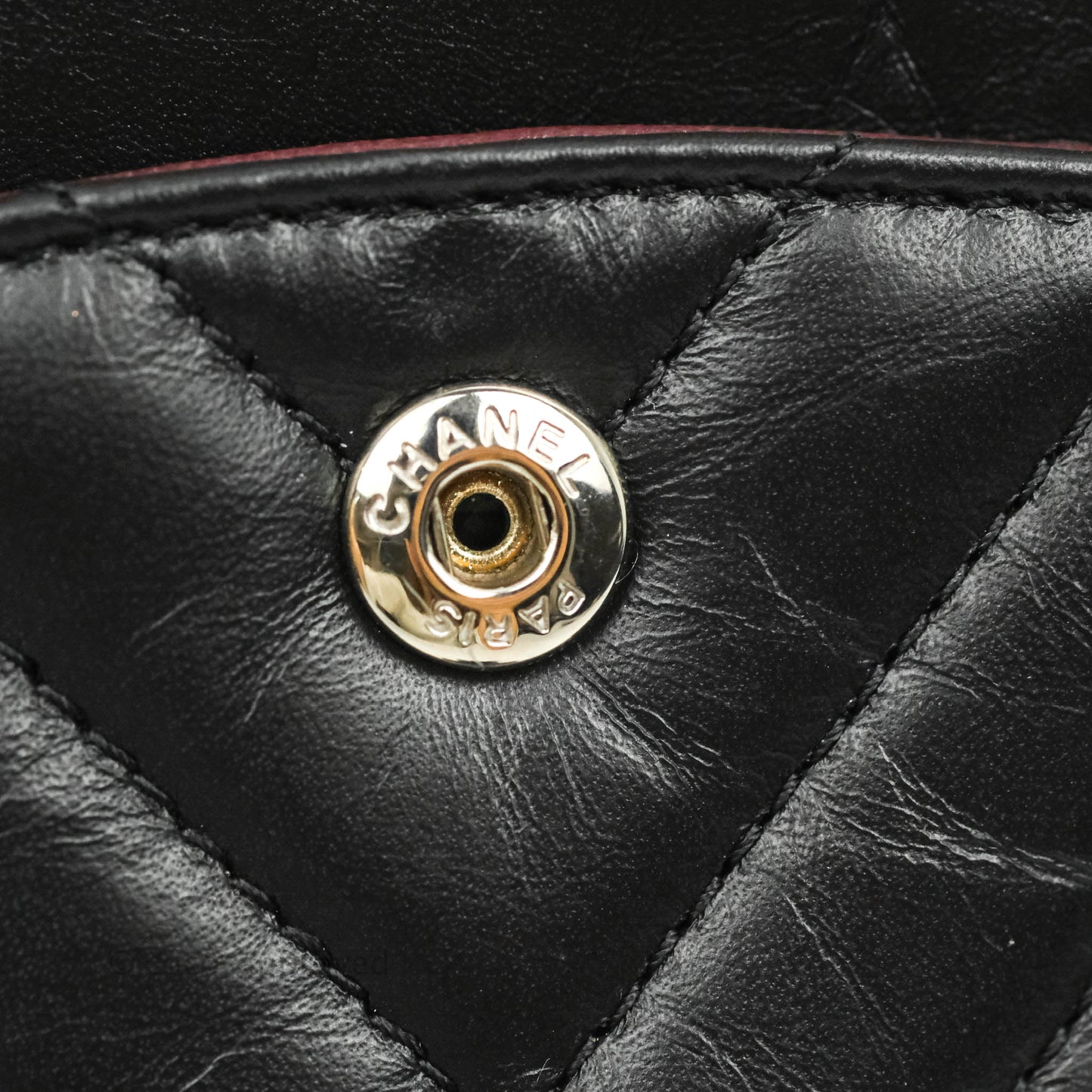 Chanel Reissue 225 Chevron Aged Calfskin So Black