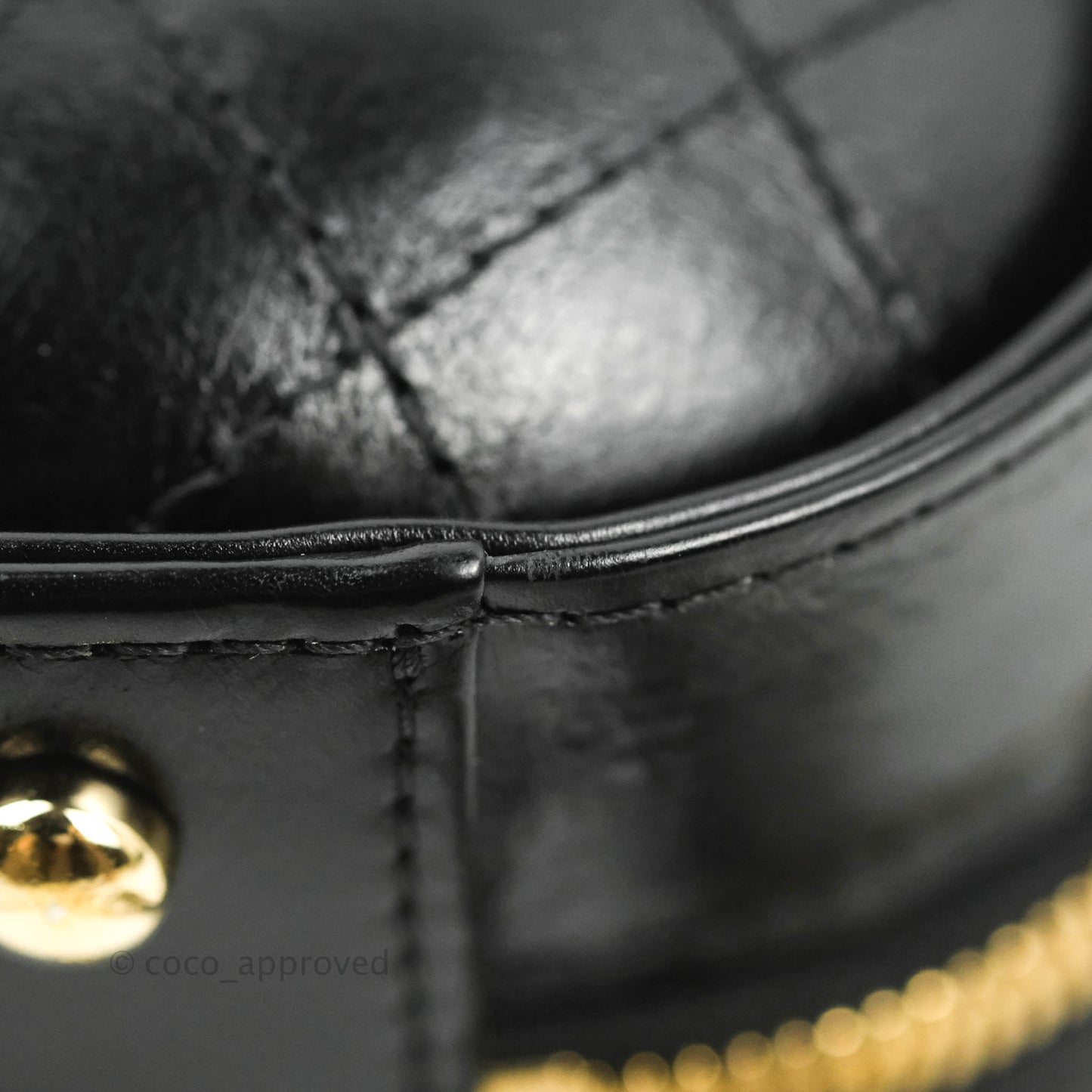 Chanel Small Round Vanity Case Bag Black Crumpled Calfskin 19C