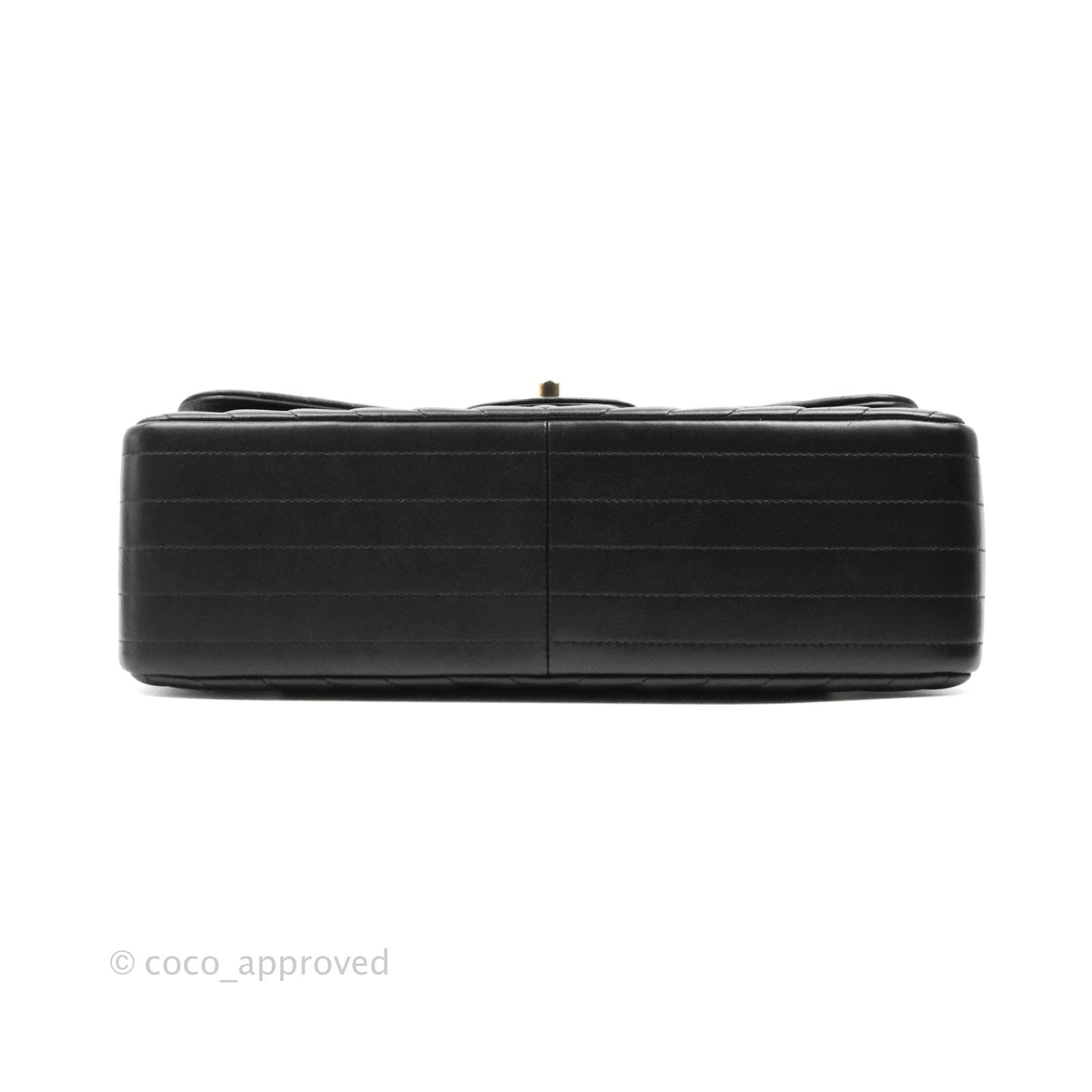 Chanel Jumbo Chevron Double Flap Black Lambskin Gold Hardware⁣⁣