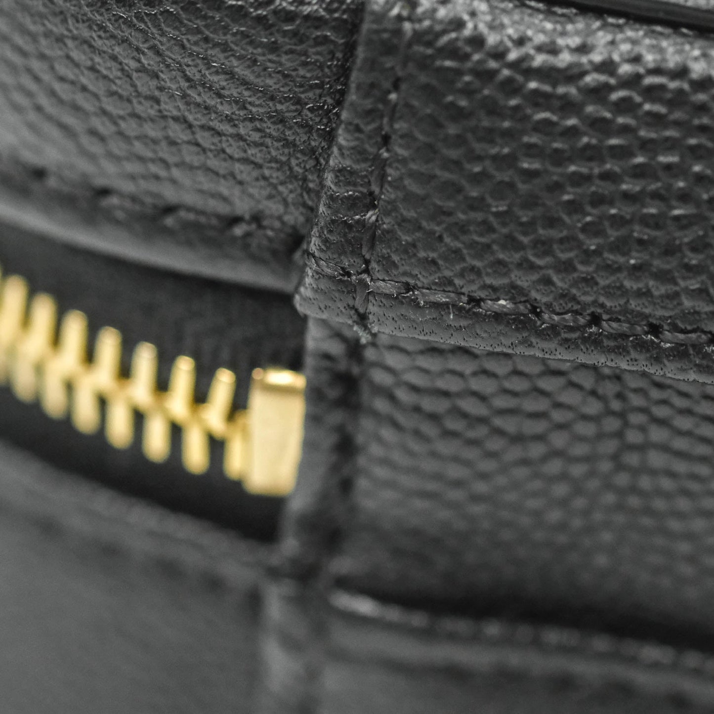 Chanel Quilted Medium CC Filigree Vanity Case Black Caviar Gold Hardware