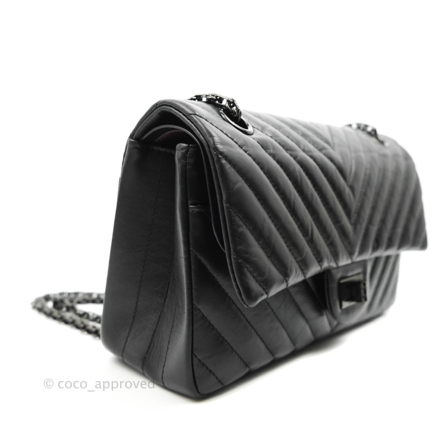Chanel Reissue 225 Chevron Aged Calfskin So Black