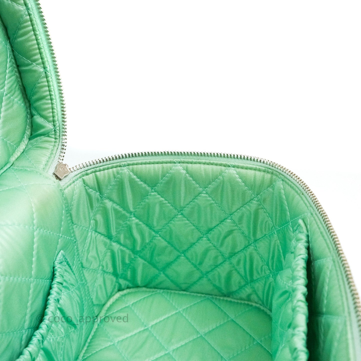 Chanel Deauville Vanity Pouch Mint Raffia Calfskin