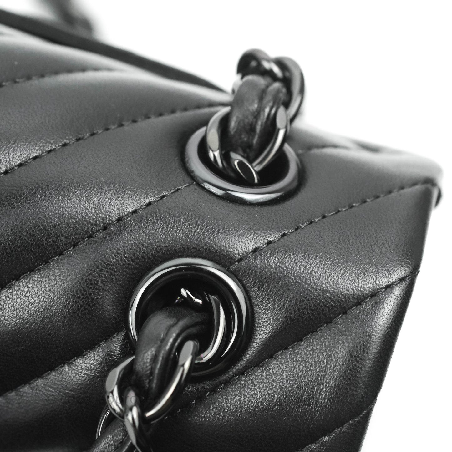 Chanel Jumbo Double Flap So Black Chevron Lambskin Black Hardware⁣⁣