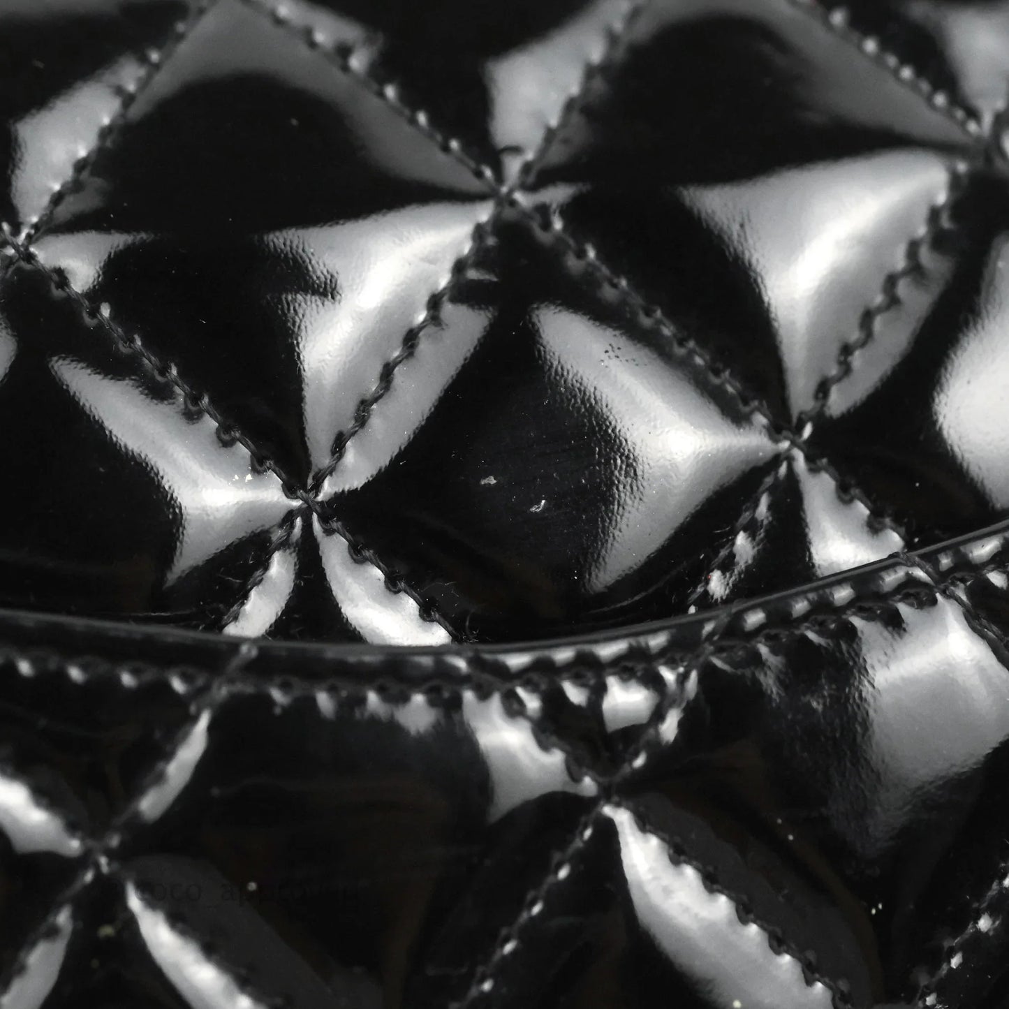 Chanel Classic Quilted M/L Medium Double Flap Black Patent Silver Hardware