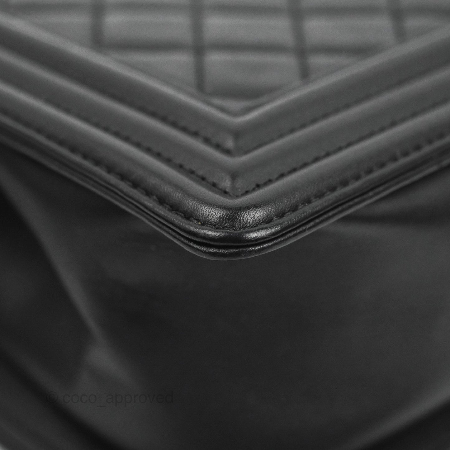Chanel Quilted Medium Boy Black Calfskin Aged Gold Hardware