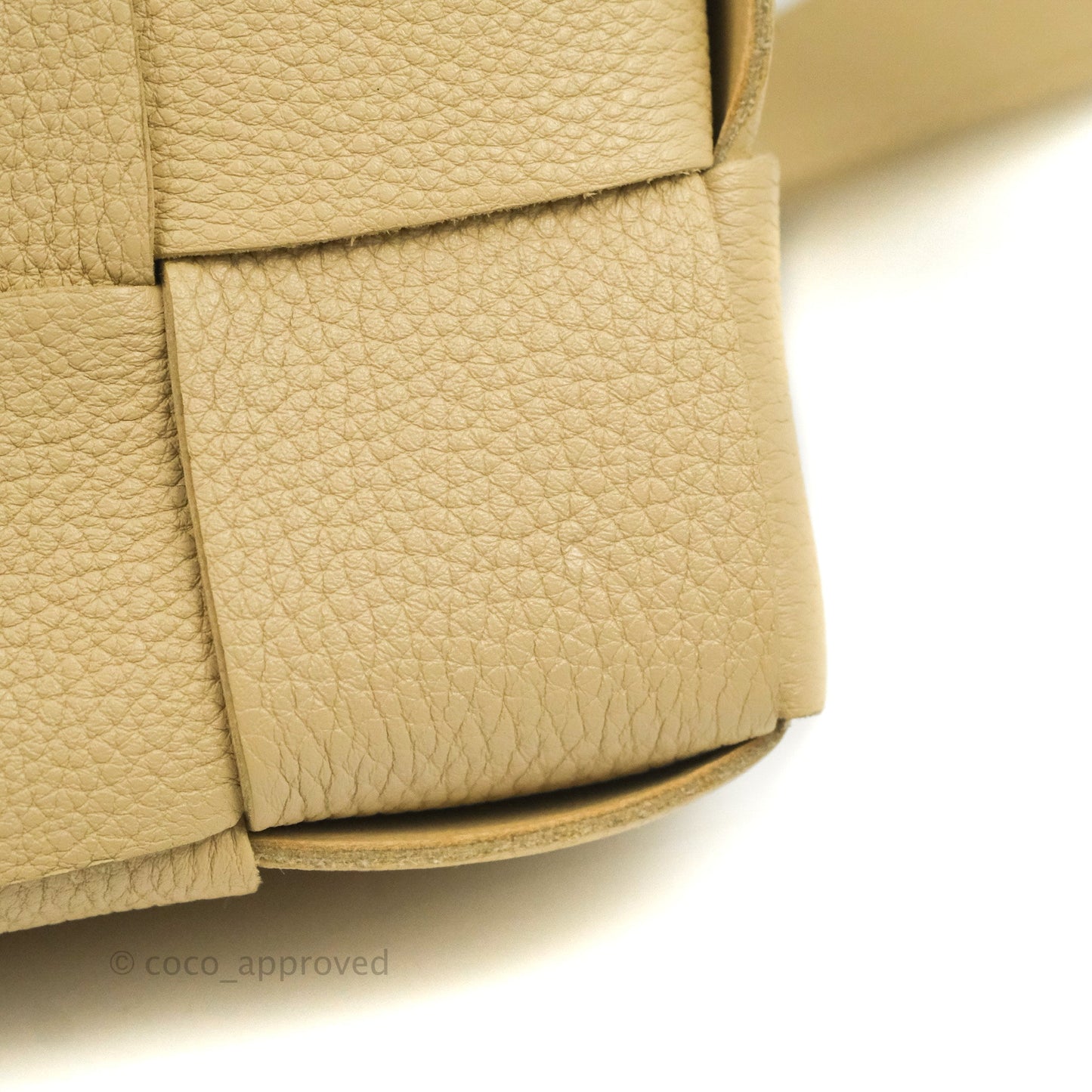 Bottega Veneta Cassette Shoulder Bag Intreccio Porridge Grained Calfskin Gold Hardware