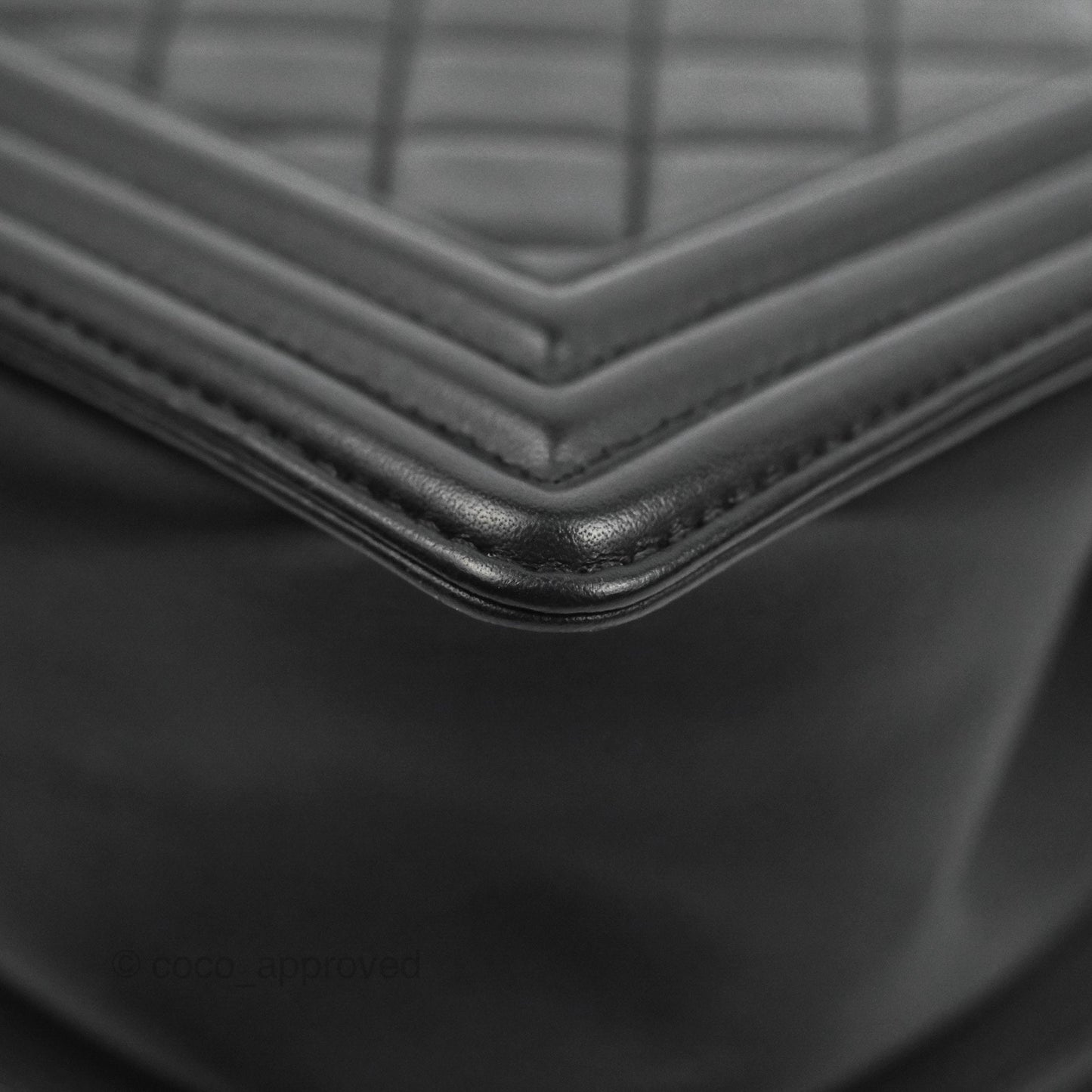 Chanel Quilted Medium Boy Black Calfskin Aged Gold Hardware