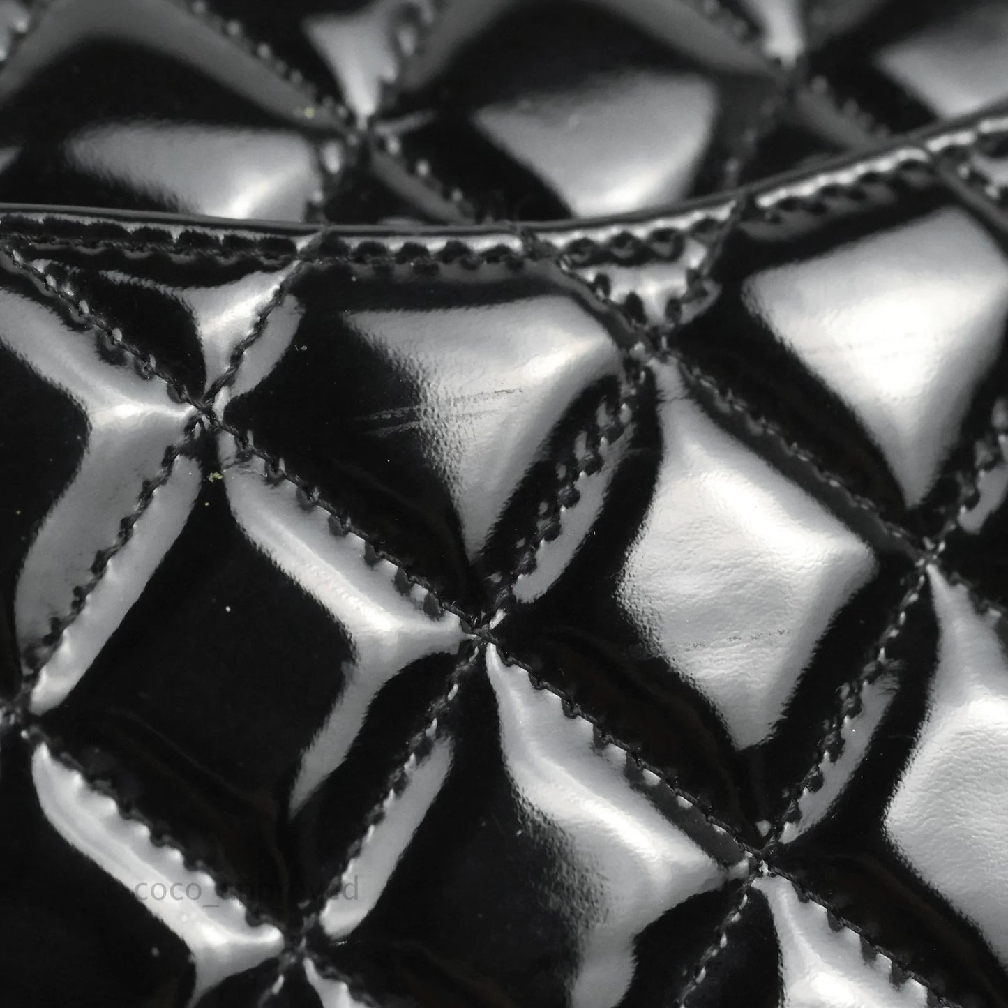 Chanel Classic Quilted M/L Medium Double Flap Black Patent Silver Hardware
