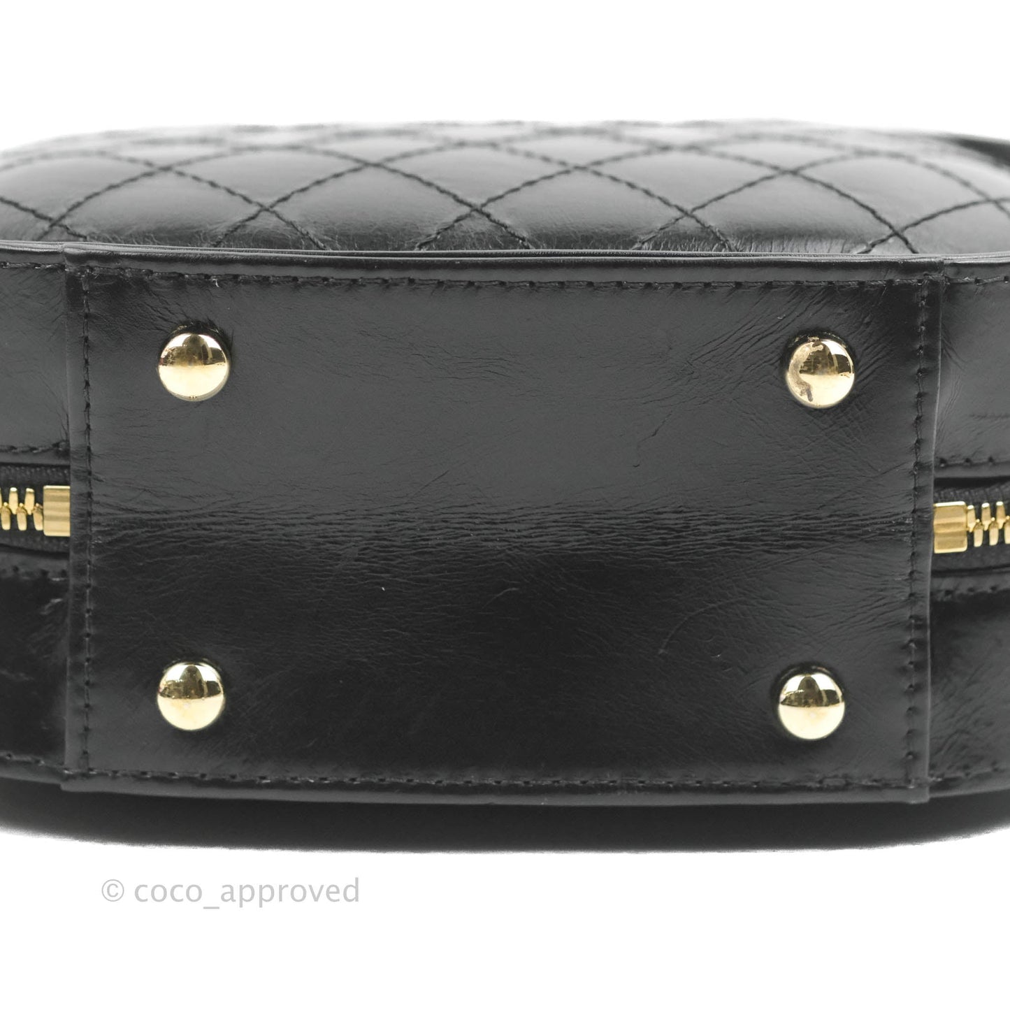 Chanel Small Round Vanity Case Bag Black Crumpled Calfskin 19C
