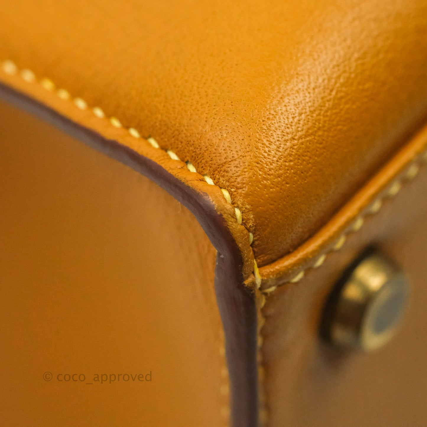 Hermès Vintage Kelly 28 Gold Epsom Gold Hardware