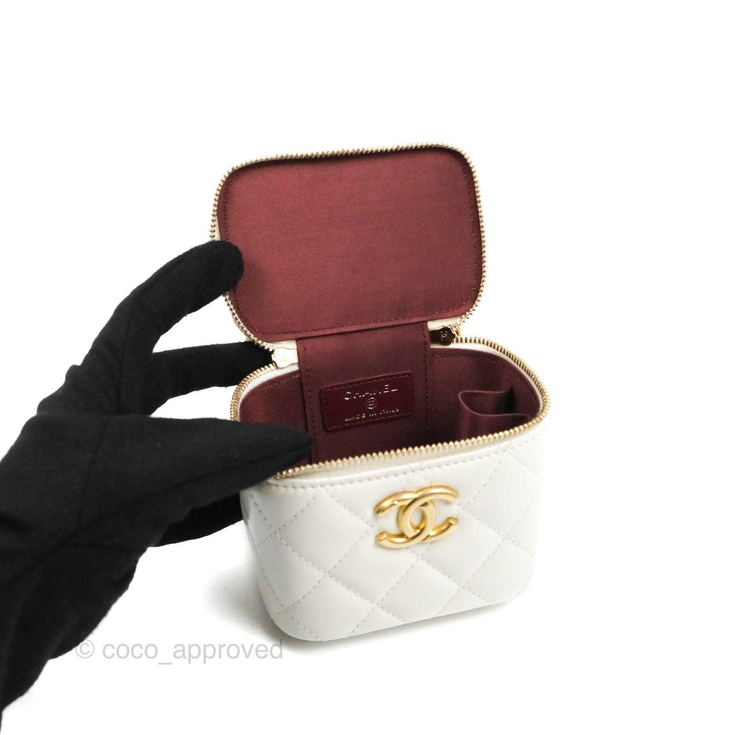 Chanel Quilted Mini Perfect Fit Vanity With Chain White Calfskin Aged Gold Hardware