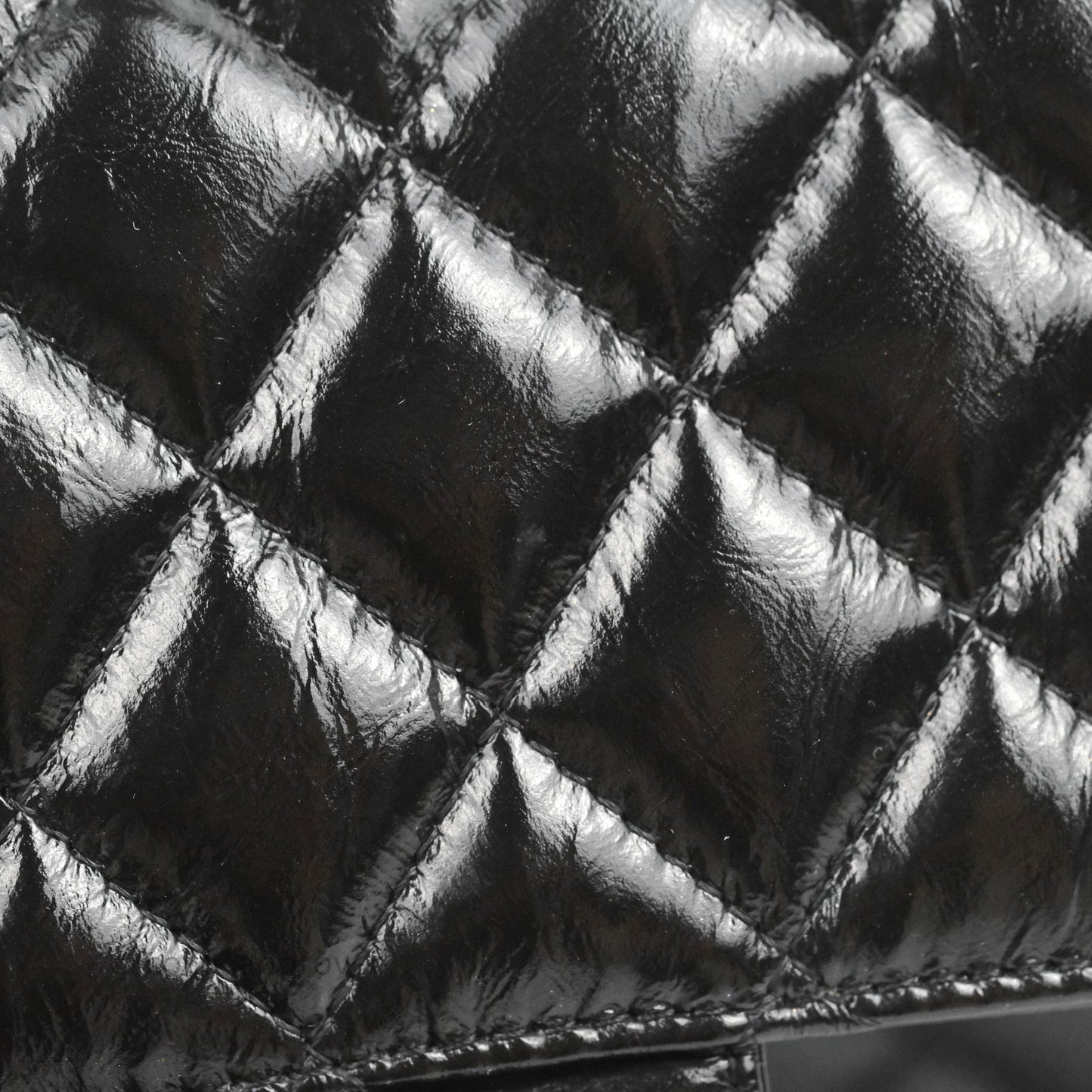 Chanel M/L Medium Classic Quilted Flap So Black Shiny Crumpled Calfskin