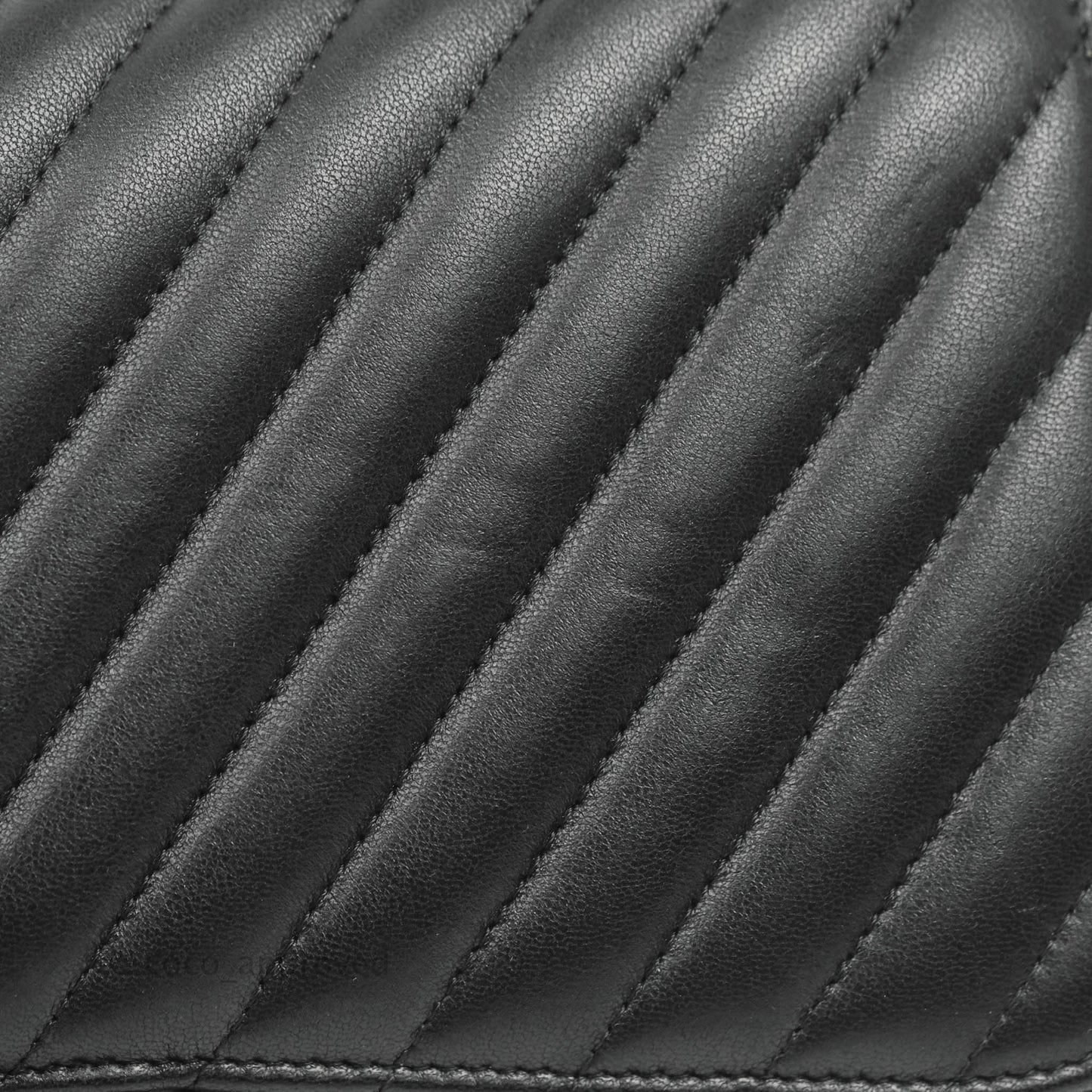 Chanel Jumbo Chevron Double Flap Black Lambskin Gold Hardware⁣⁣