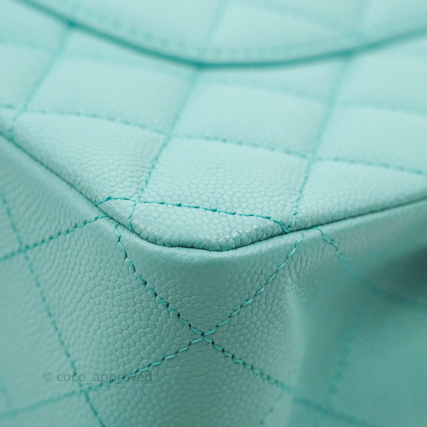 Chanel Classic M/L Medium Flap Quilted Tiffany Blue Caviar Gold Hardware