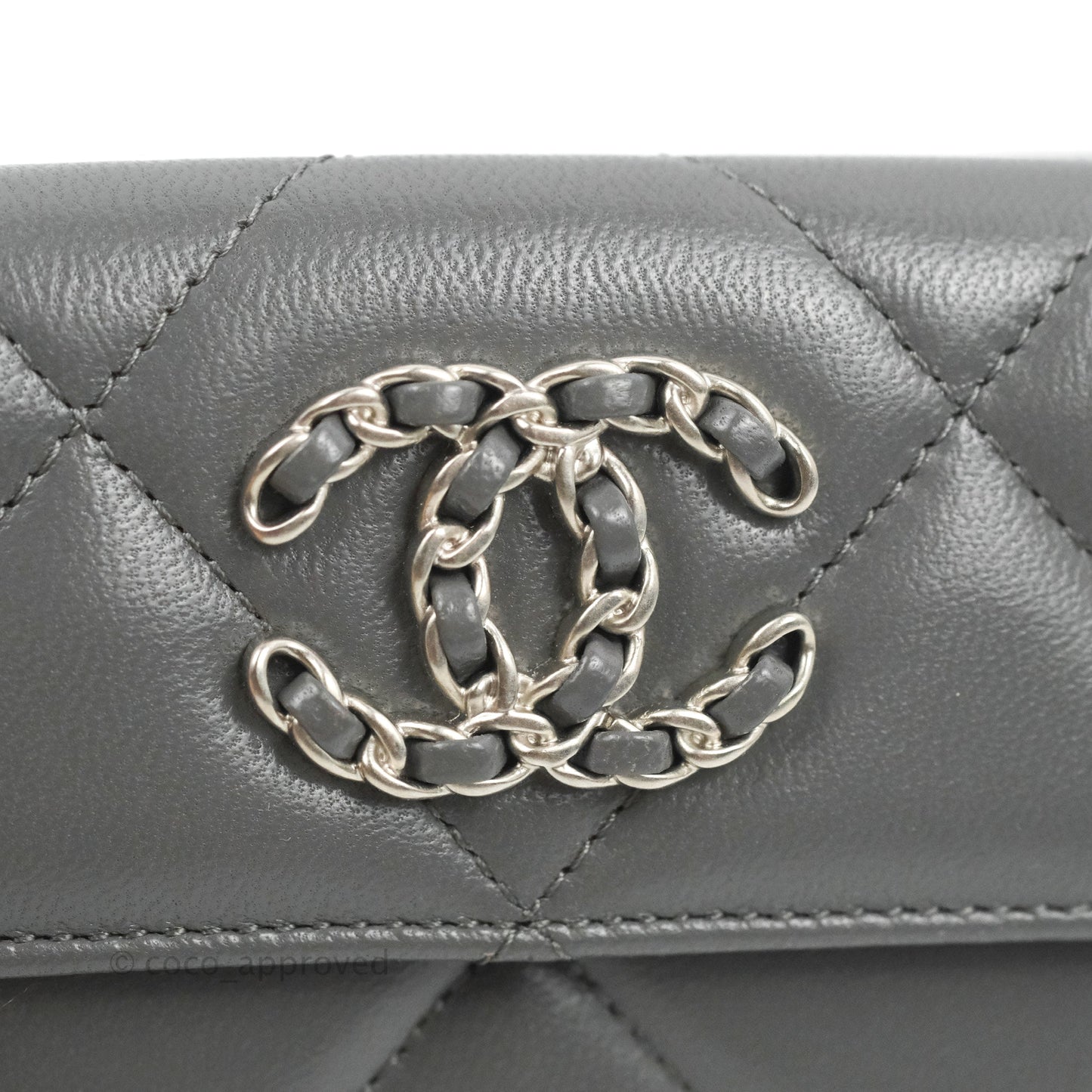 Chanel 19 Grey Short Trifold Wallet Lambskin
