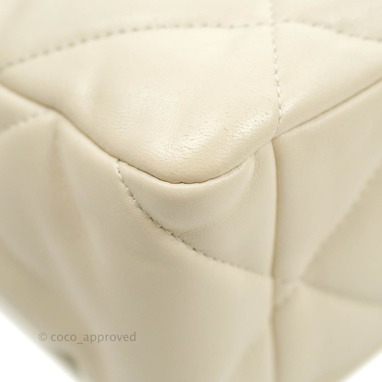 Chanel 19 Medium Beige Mixed Hardware