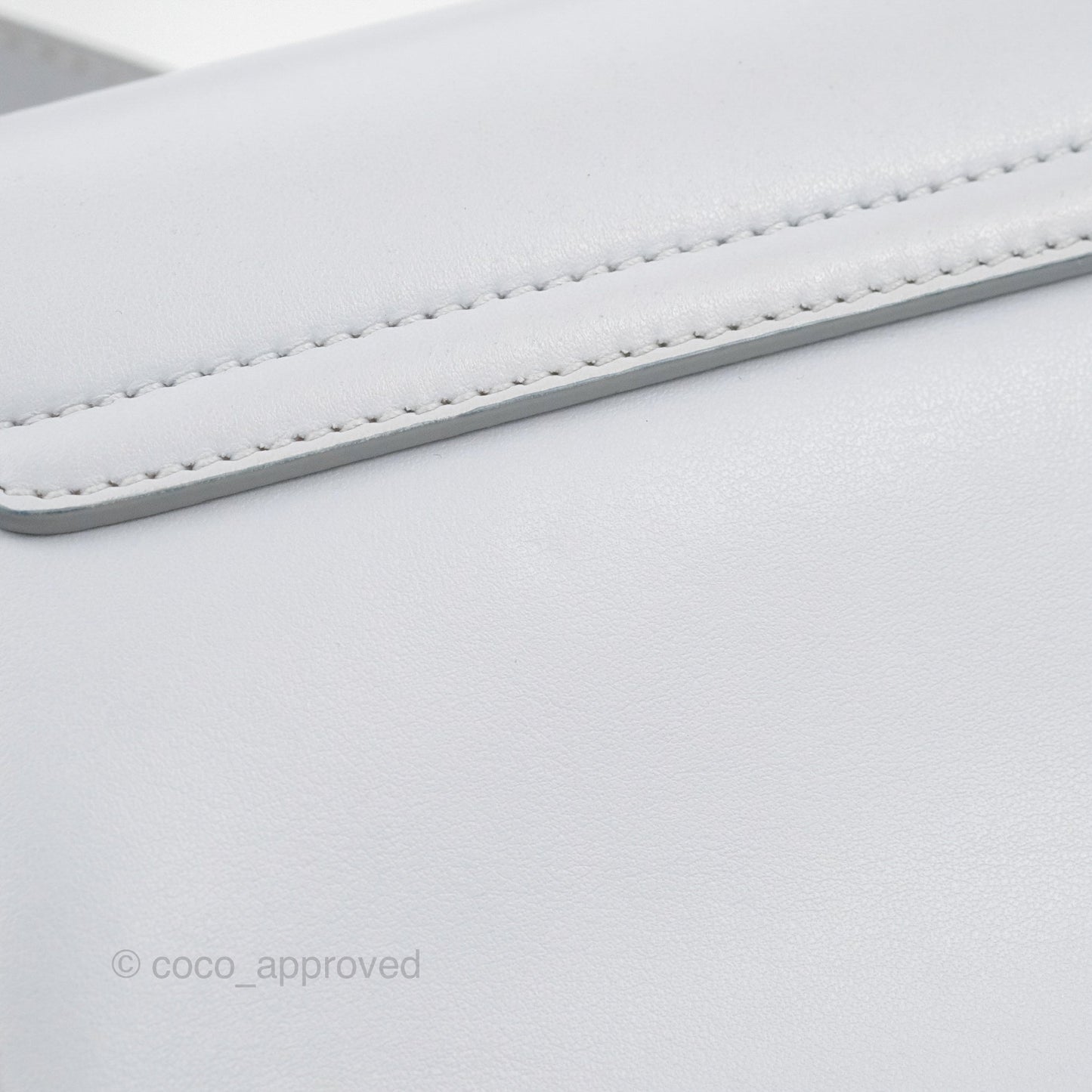 Chloé Mini C Bag Light Cloud Shiny/Suede Calfskin