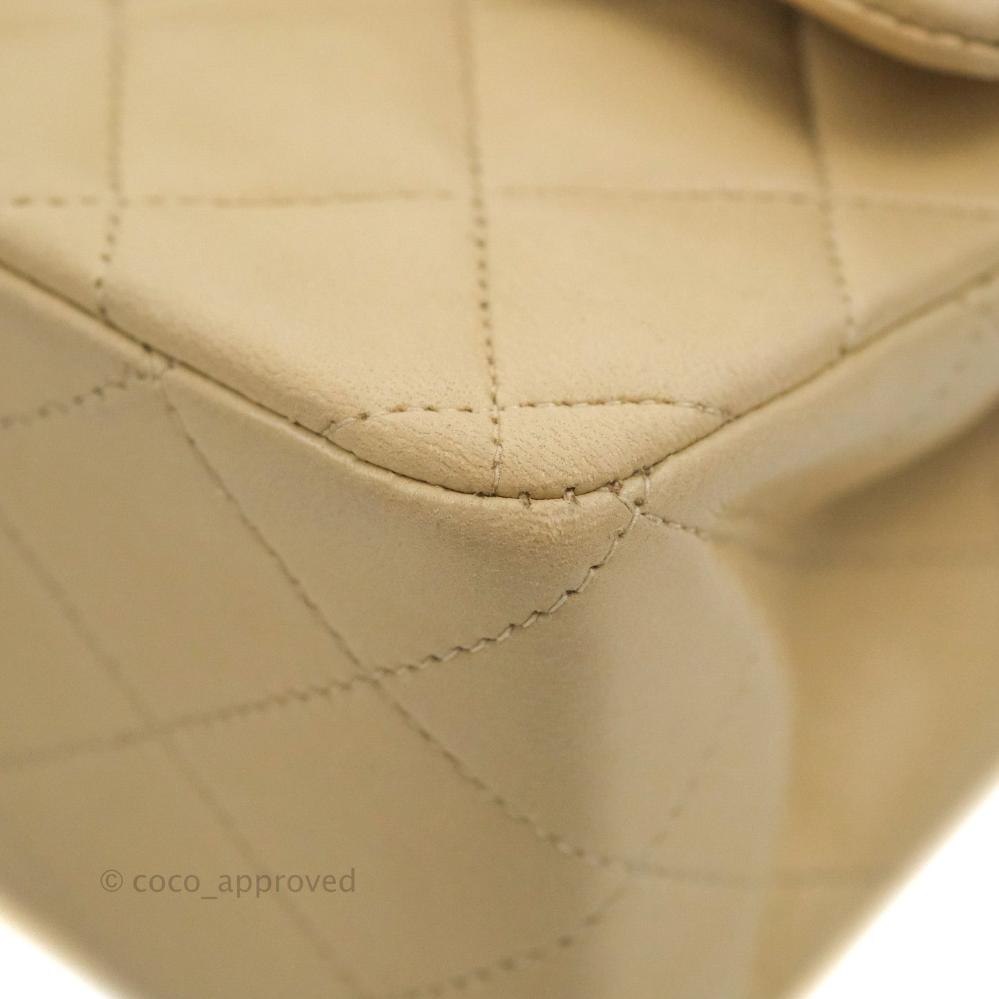 Chanel Vintage Medium Classic Flap Light Beige Lambskin 24K Gold Hardware