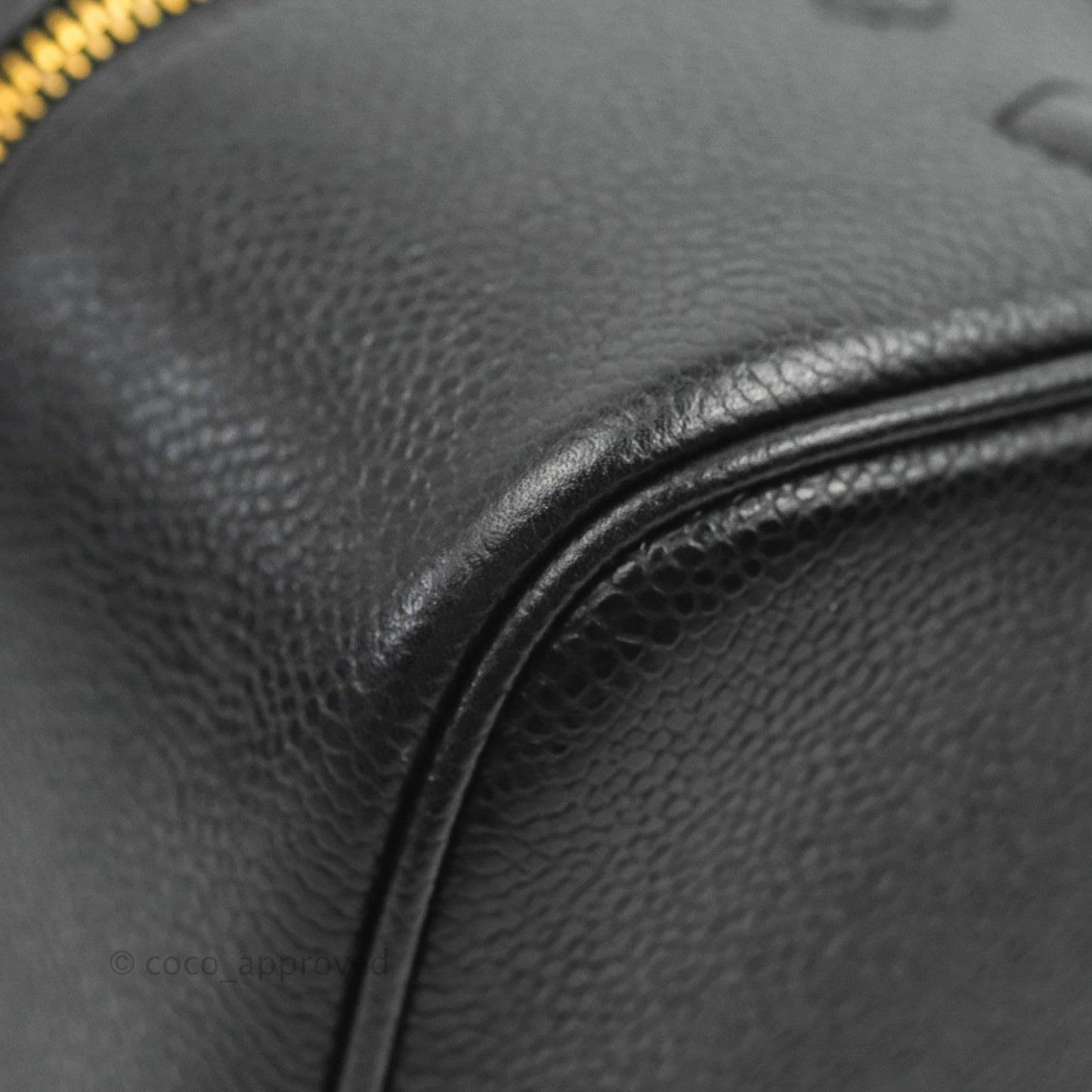 Chanel Vintage Vanity Case Black Caviar Gold Hardware