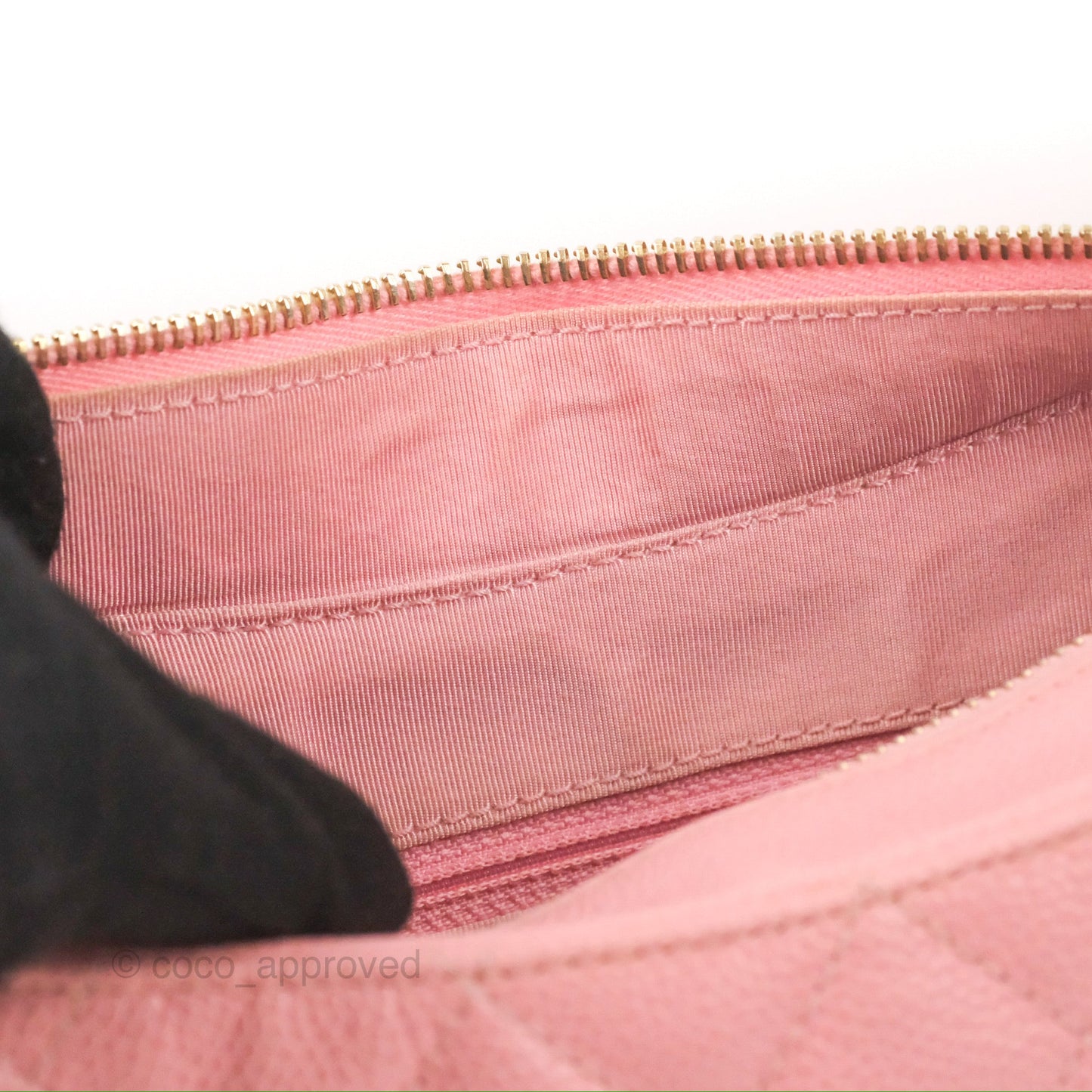 Chanel Vintage CC Quilted Shoulder Bag Pink Caviar Gold Hardware