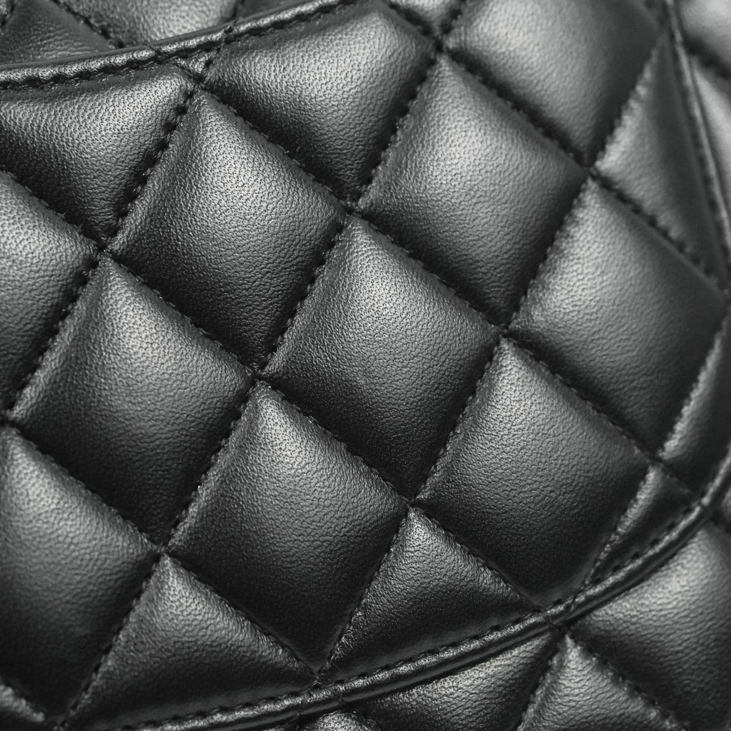 Chanel Classic Small S/M Flap Black Lambskin Rose Pink-Gold Hardware