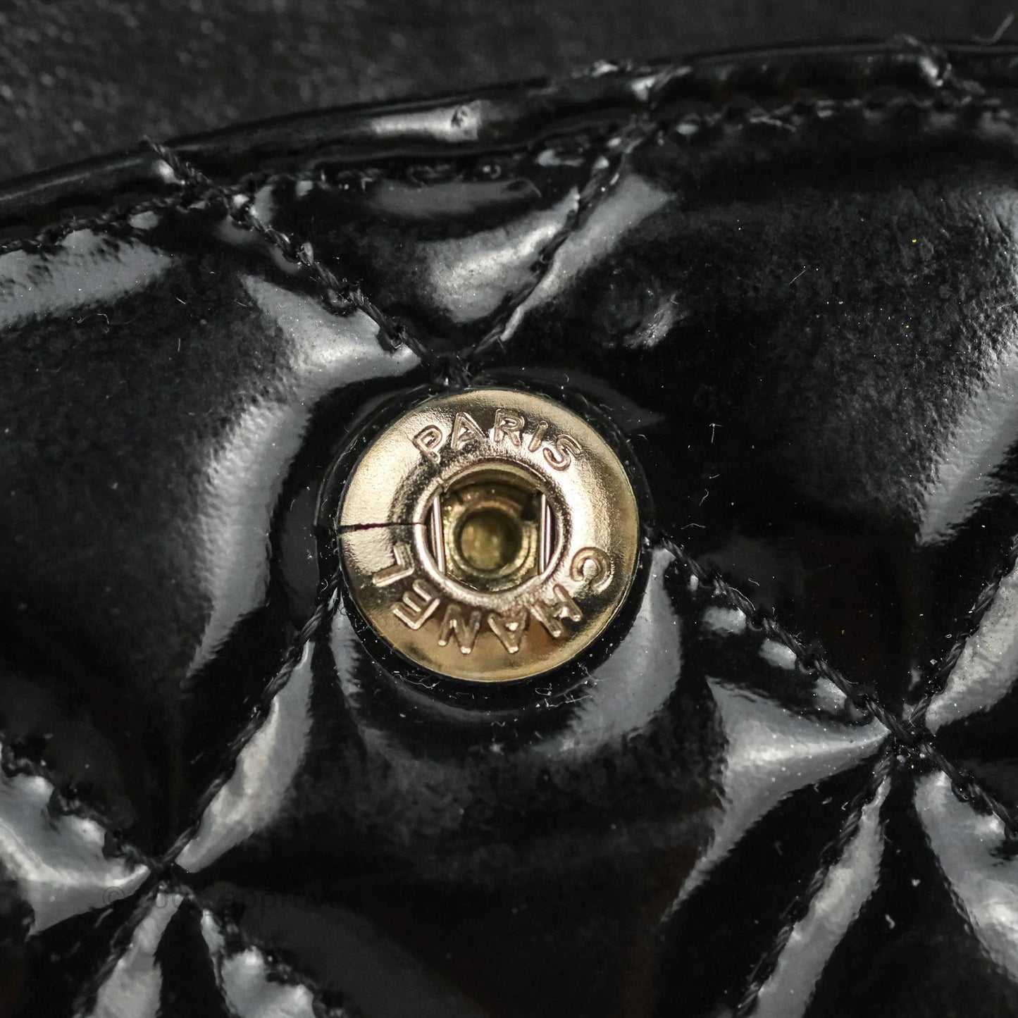 Chanel Classic Quilted M/L Medium Double Flap Black Patent Silver Hardware
