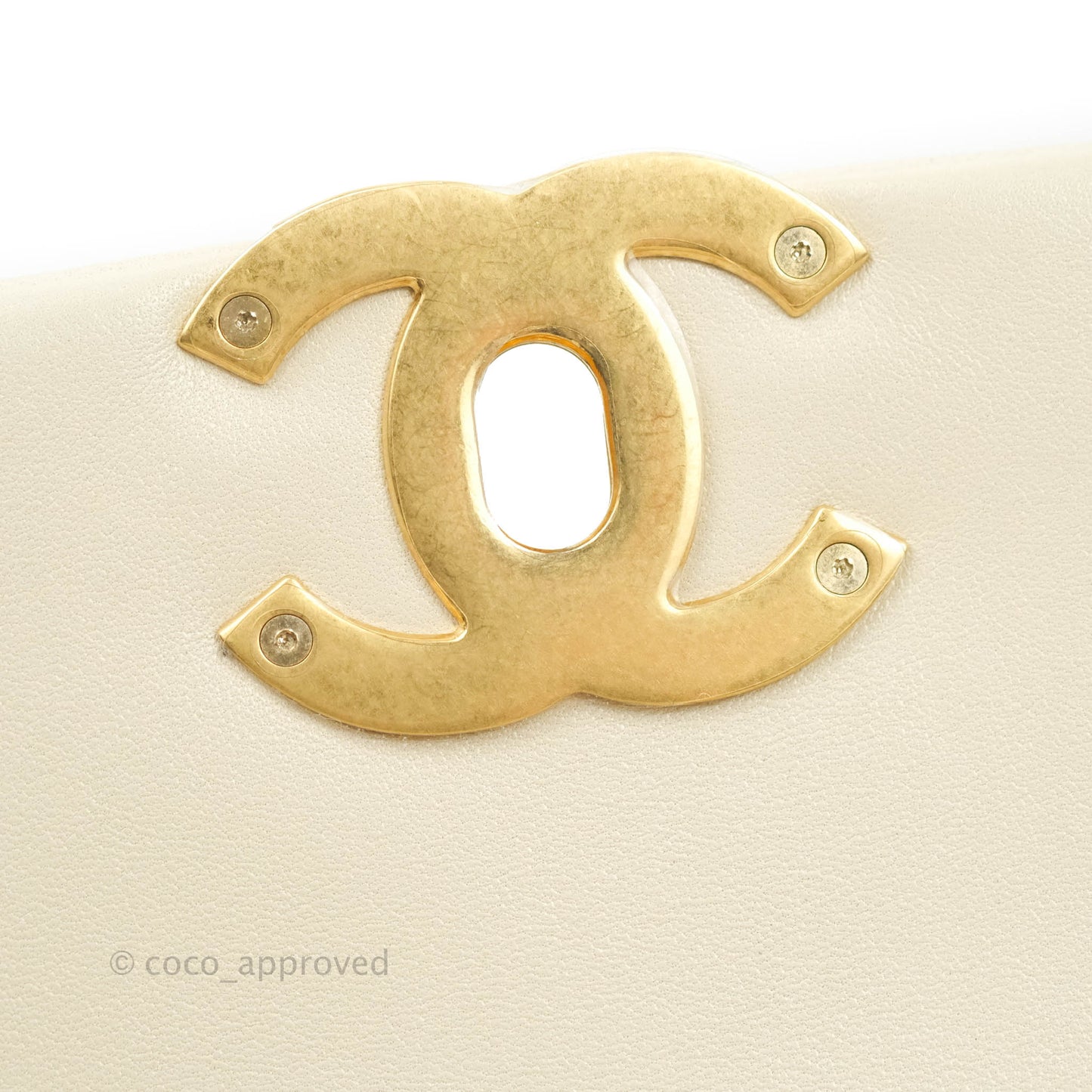 Chanel 19 Medium Beige Mixed Hardware