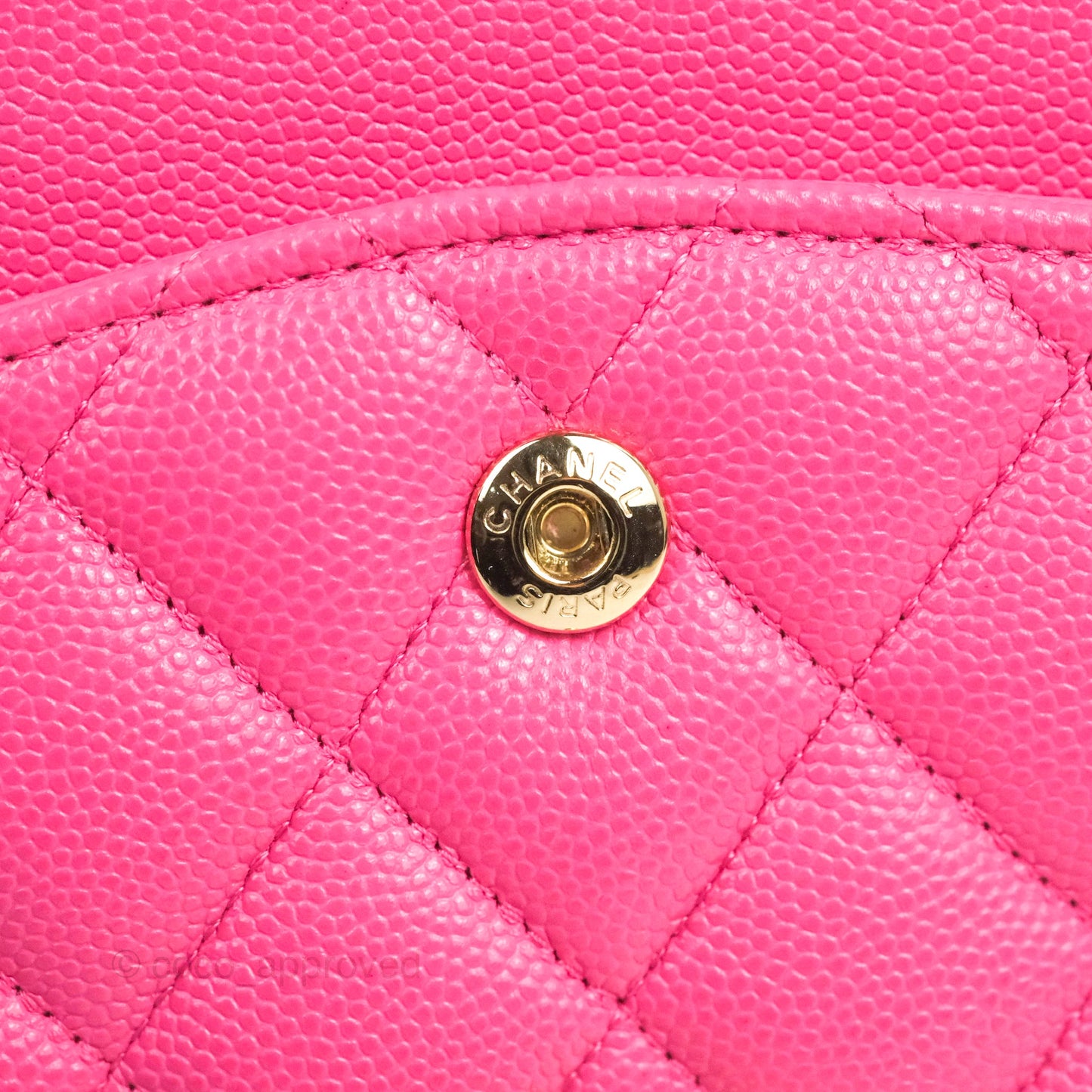 Chanel Classic Quilted M/L Medium Flap Pink Caviar Gold Hardware