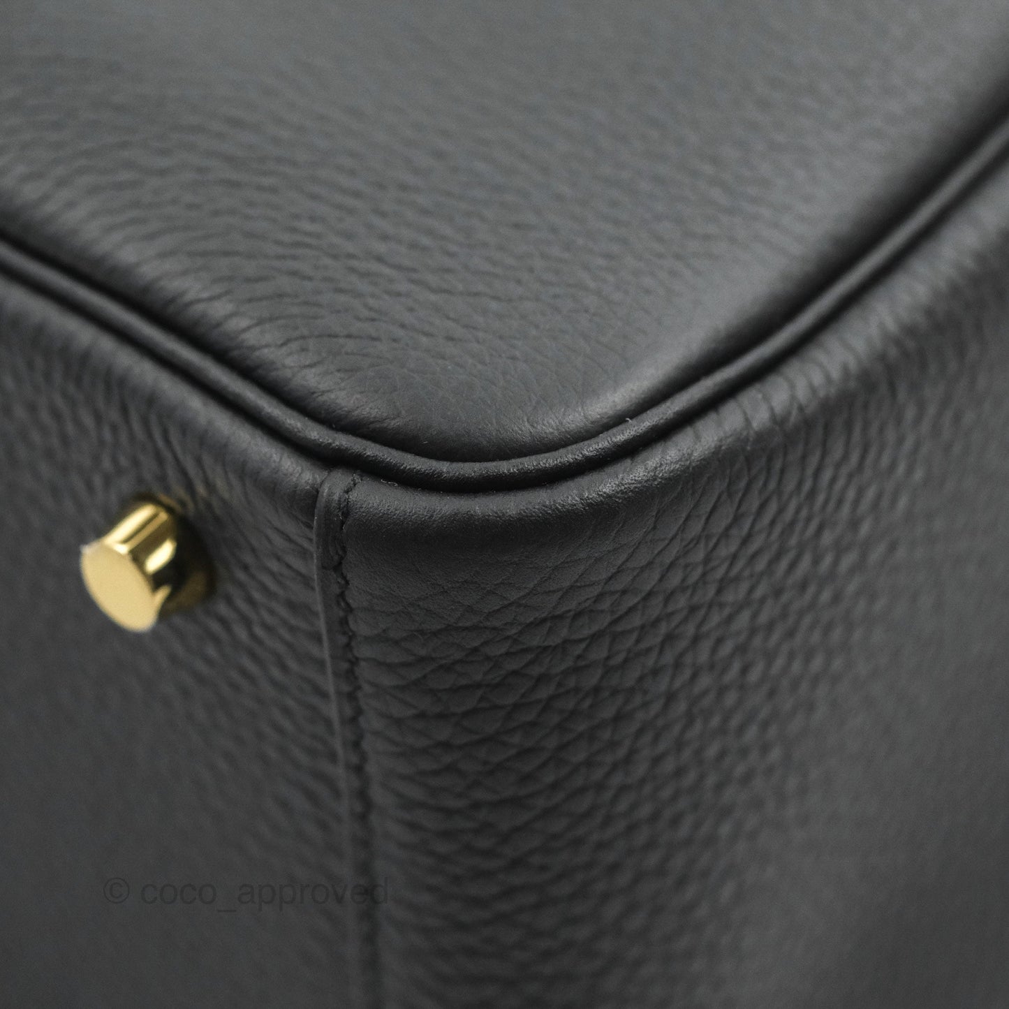 Hermès Lindy 26 Black TC Gold Hardware