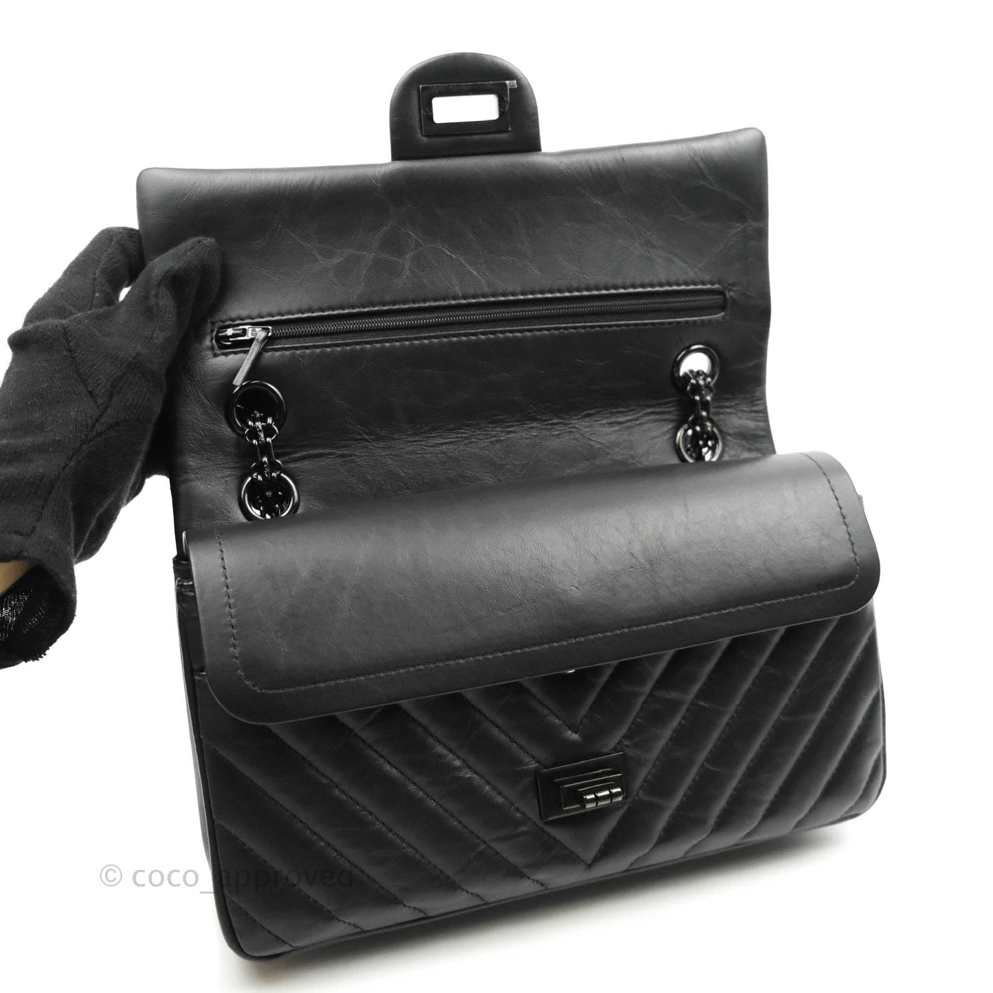 Chanel Reissue 225 Chevron Aged Calfskin So Black