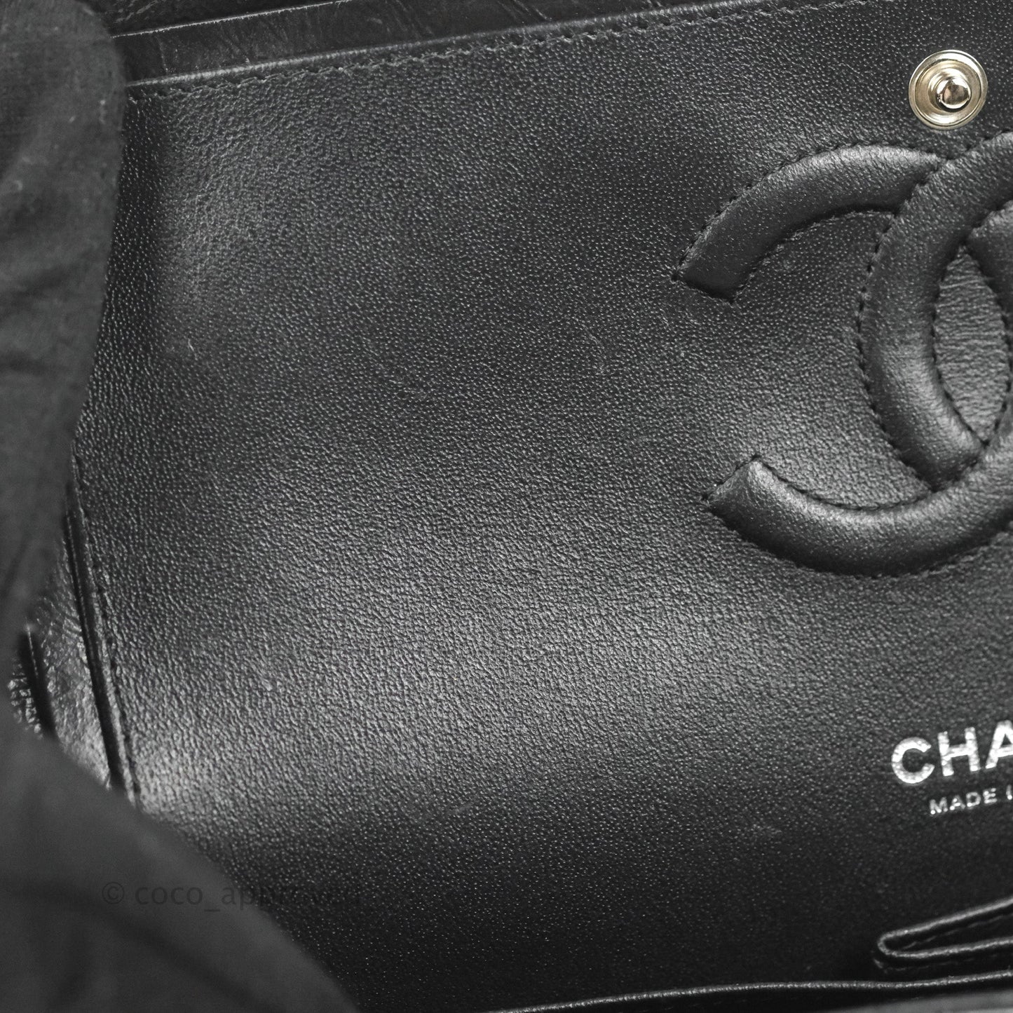 Chanel M/L Medium Classic Quilted Flap So Black Shiny Crumpled Calfskin