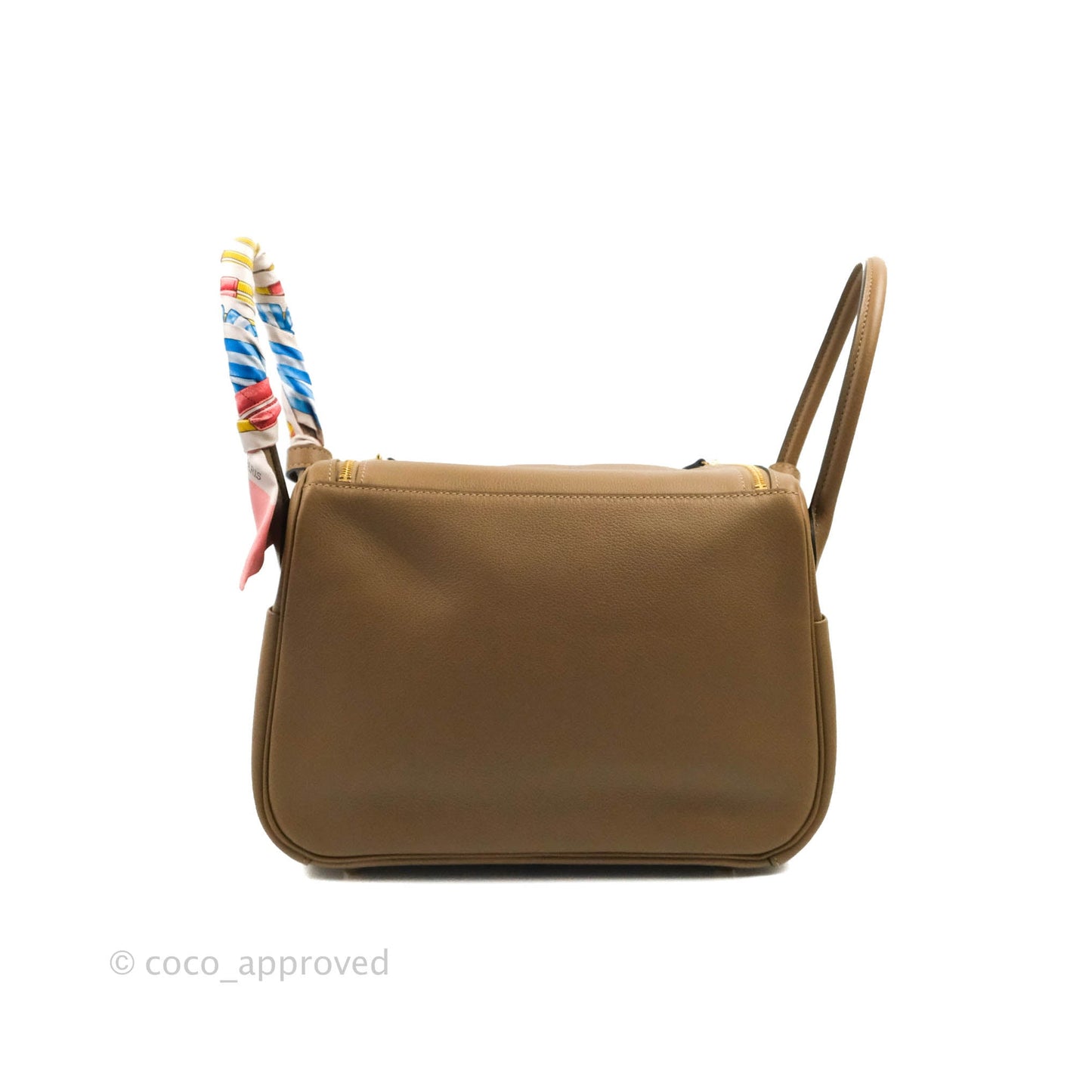 Hermès Lindy 26 Evercolor Beige De Weimar Gold Hardware with Twilly