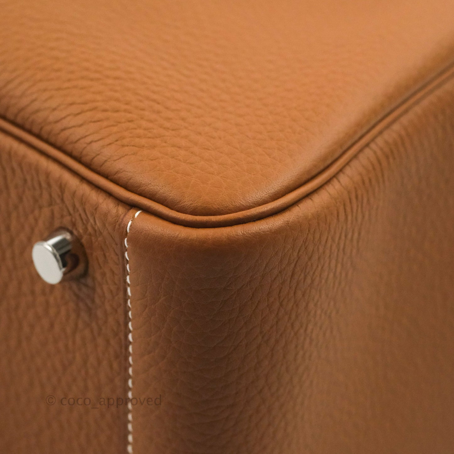 Hermès Lindy 26 Gold Clemence Palladium Hardware