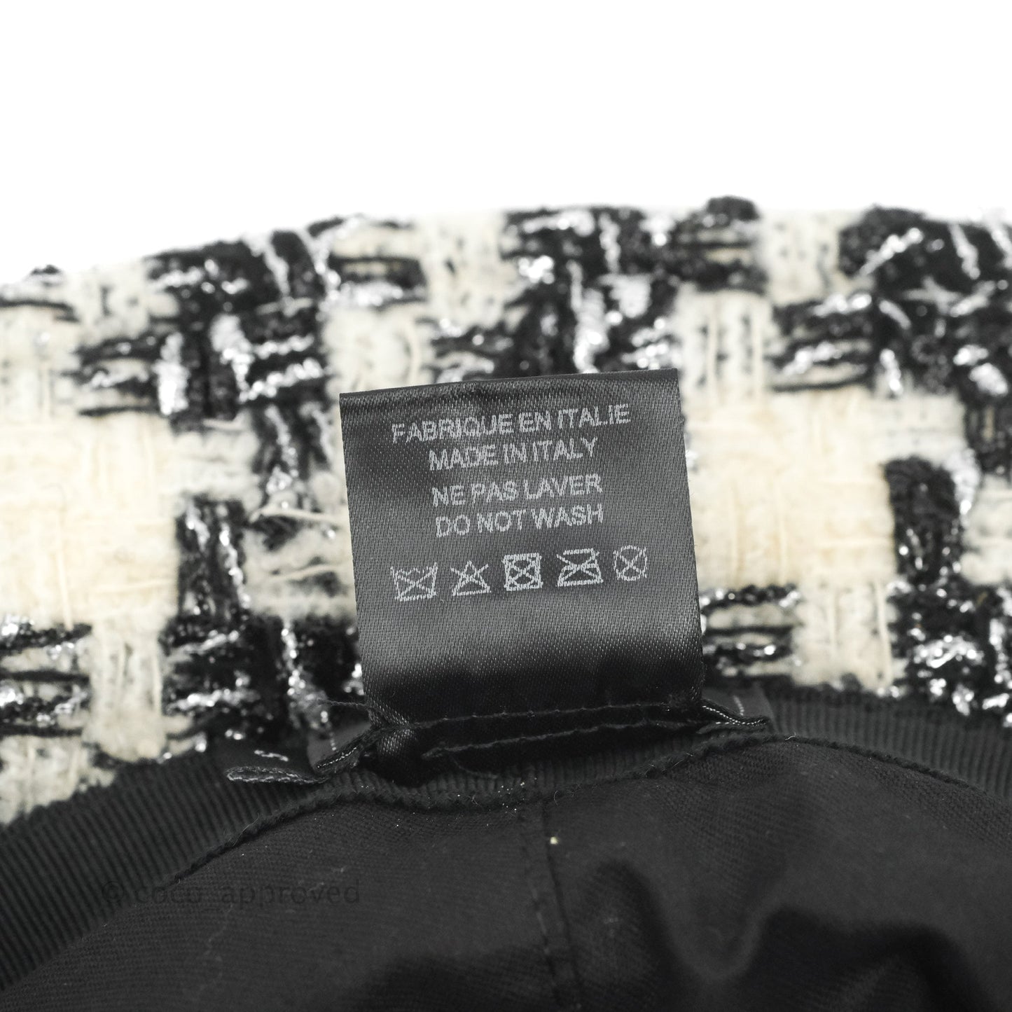 Chanel Houndstooth Tweed Bucket Hat Black White