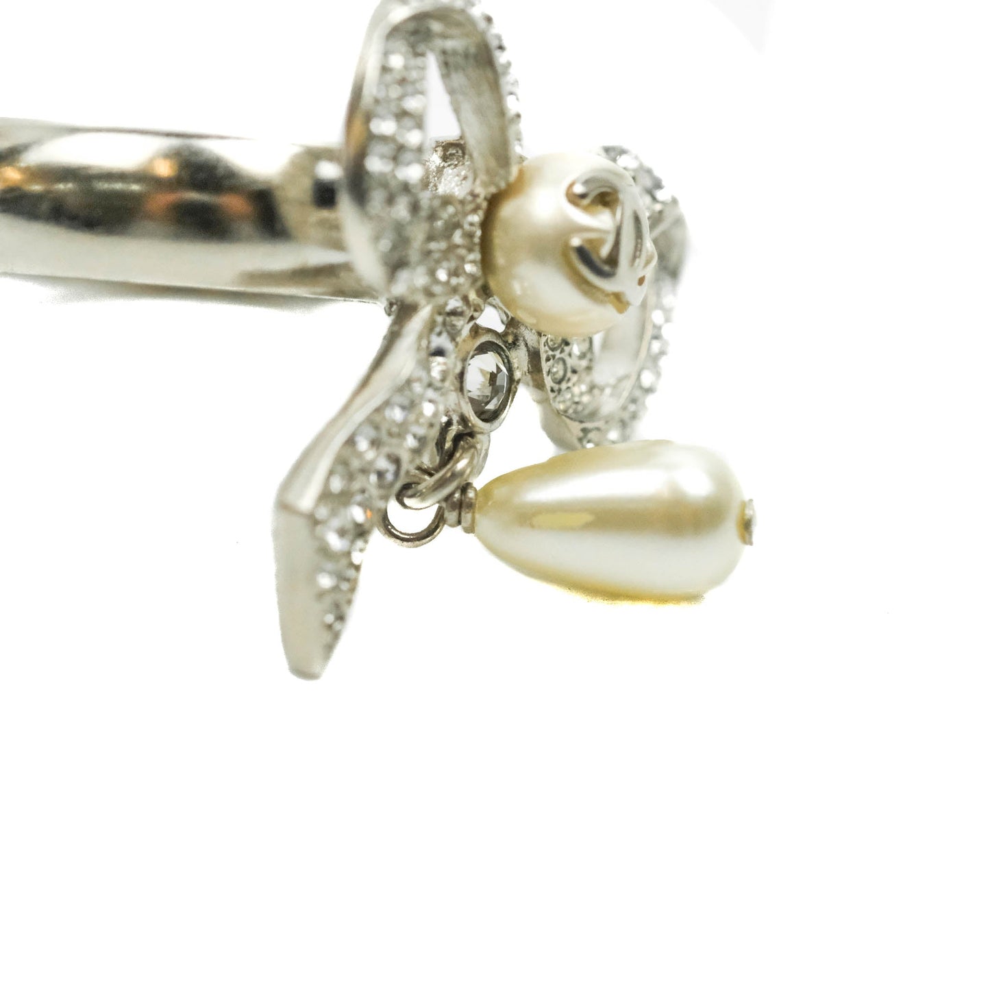 Chanel CC Crystal Bow Knot Drop Tear Pearl Ring Silver Tone 20A
