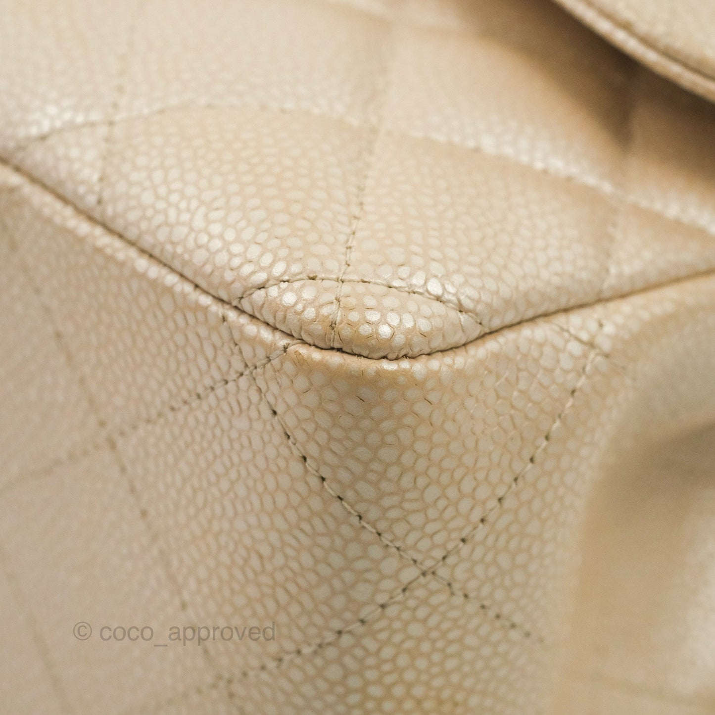 Chanel Jumbo Double Flap Iridescent Pearly Caviar Gold Hardware⁣⁣