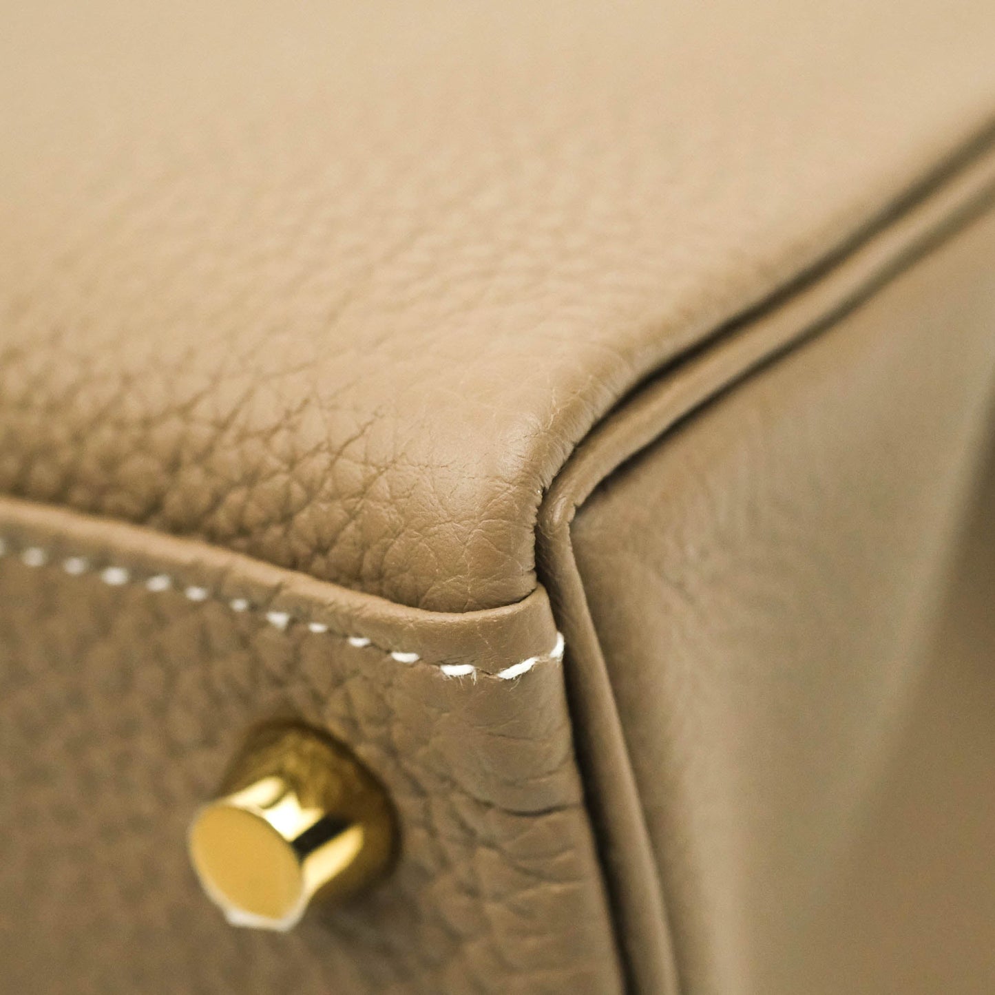 [DM to purchase] Hermès Retourne Kelly 25 Etoupe 18 Veau Togo Gold Hardware